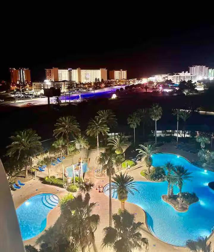 PALMS OF DESTIN (THE) - Residential