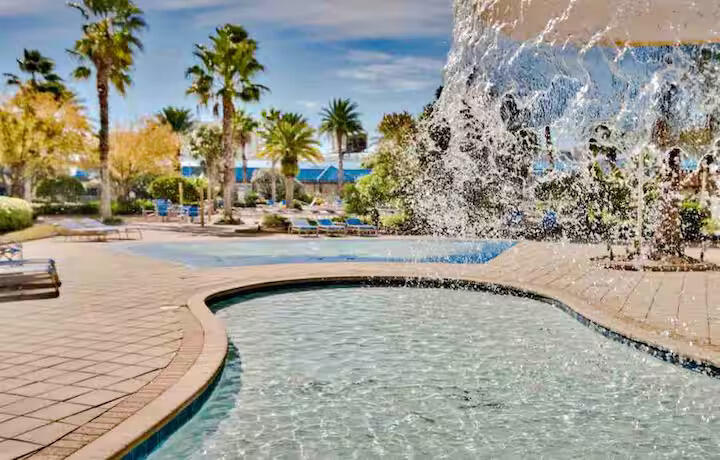 PALMS OF DESTIN (THE) - Residential