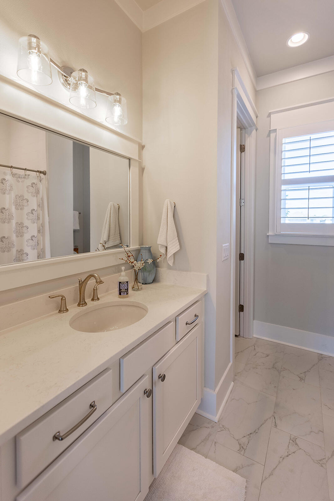 HIDDEN PALMS - Residential