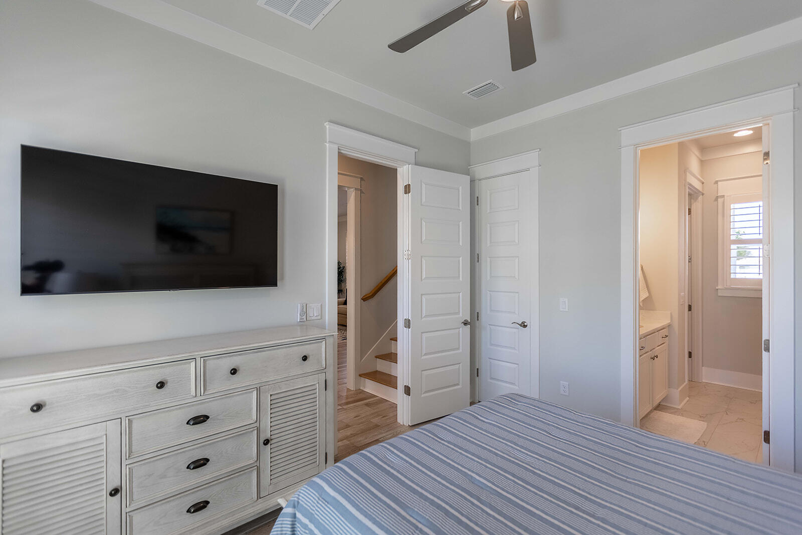 HIDDEN PALMS - Residential