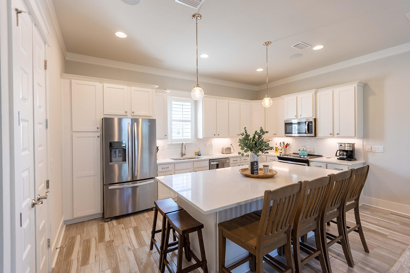 HIDDEN PALMS - Residential