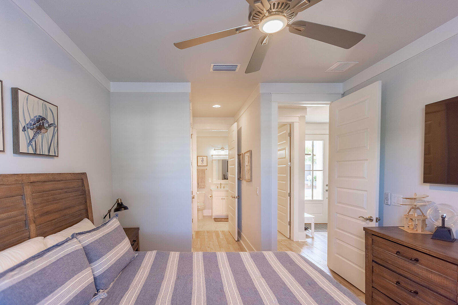 HIDDEN PALMS - Residential