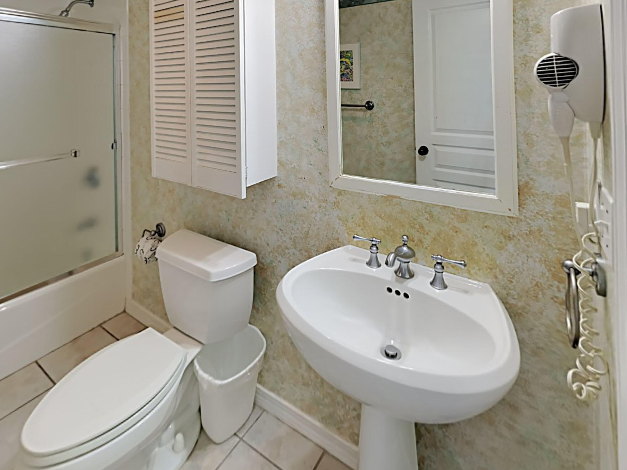 EMERALD ISLE - Residential