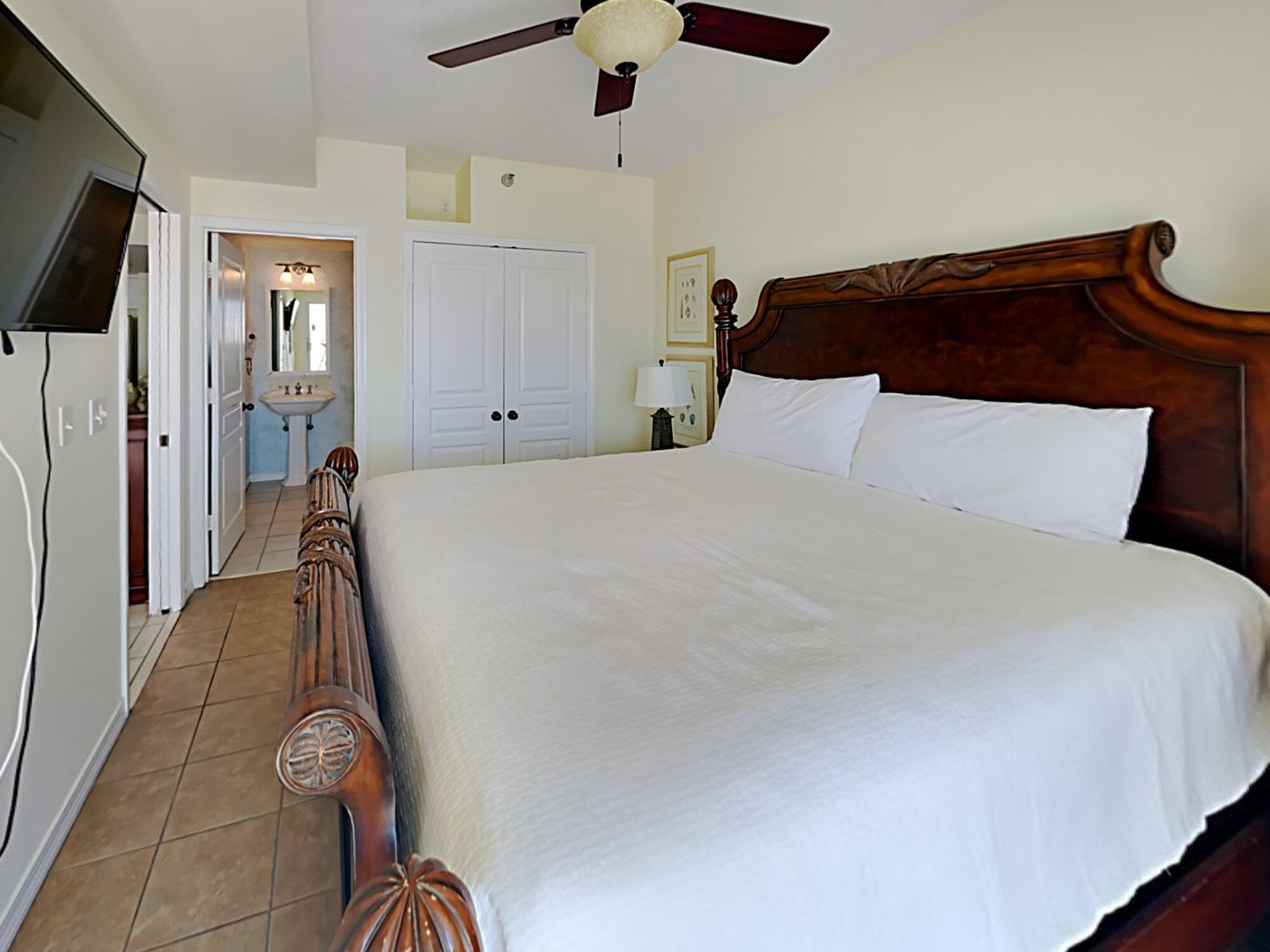 EMERALD ISLE - Residential