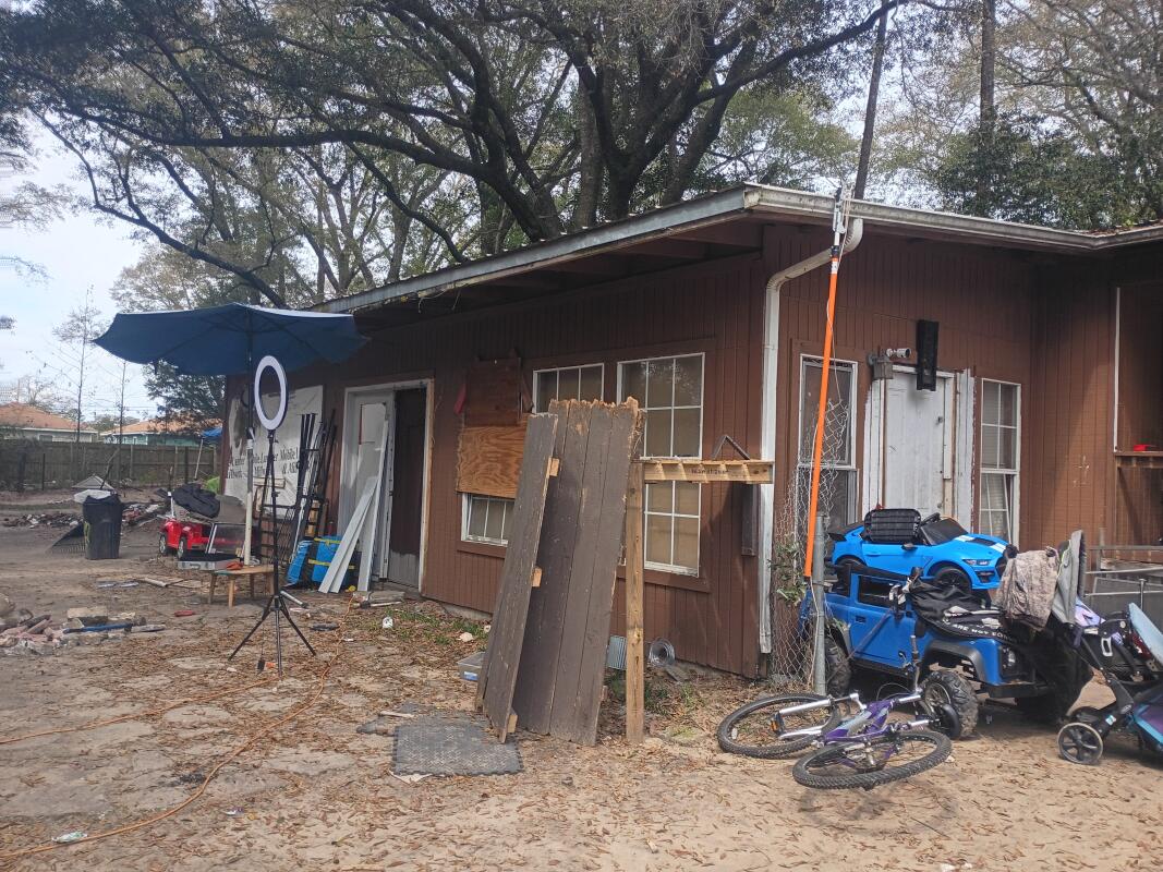 EDNEYS ADDN - Residential