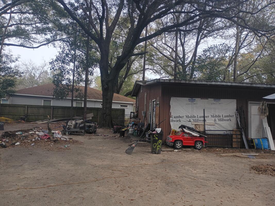 EDNEYS ADDN - Residential