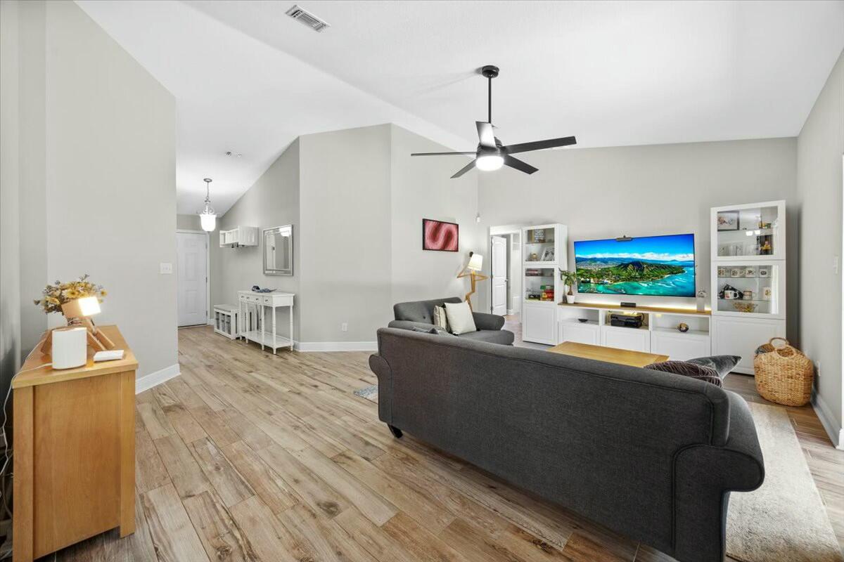 NAVARRE 2ND ADD - Residential