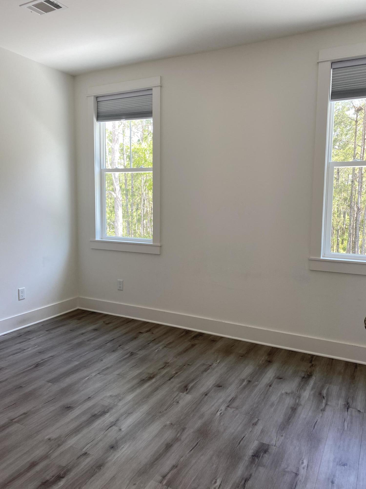 LIGHTHOUSE POINTE - Residential