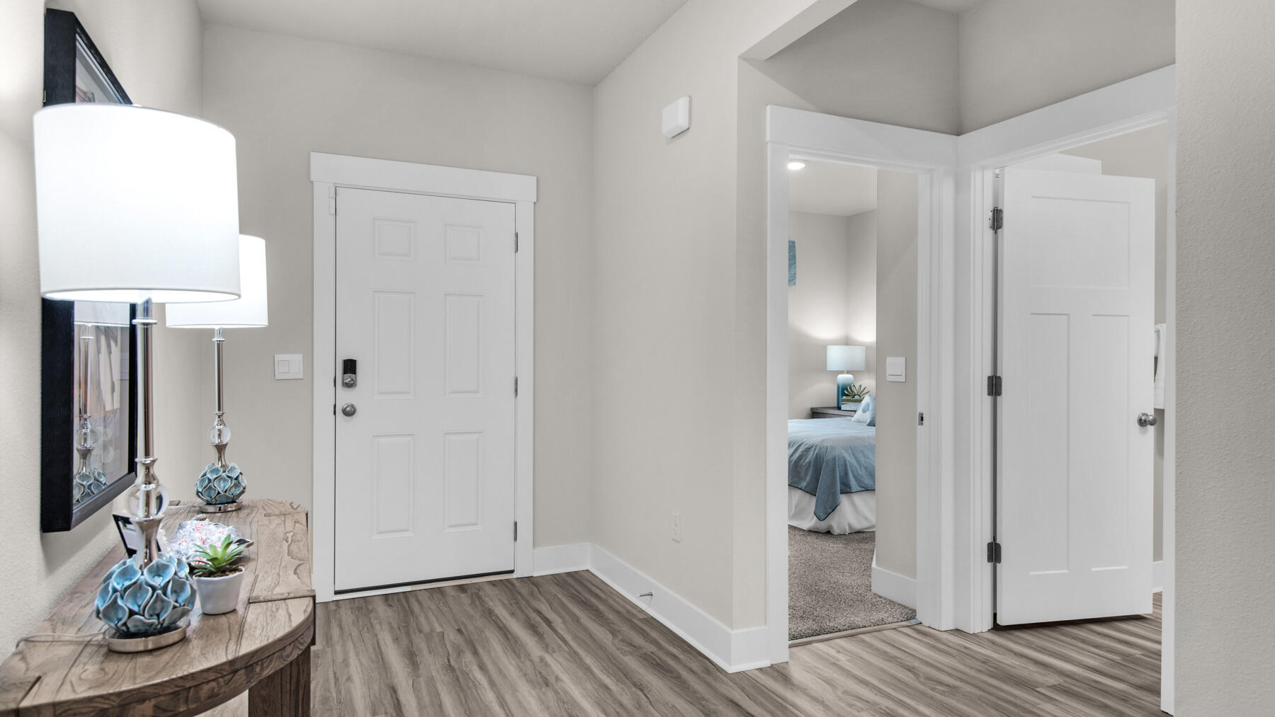 Roman Oaks - Residential