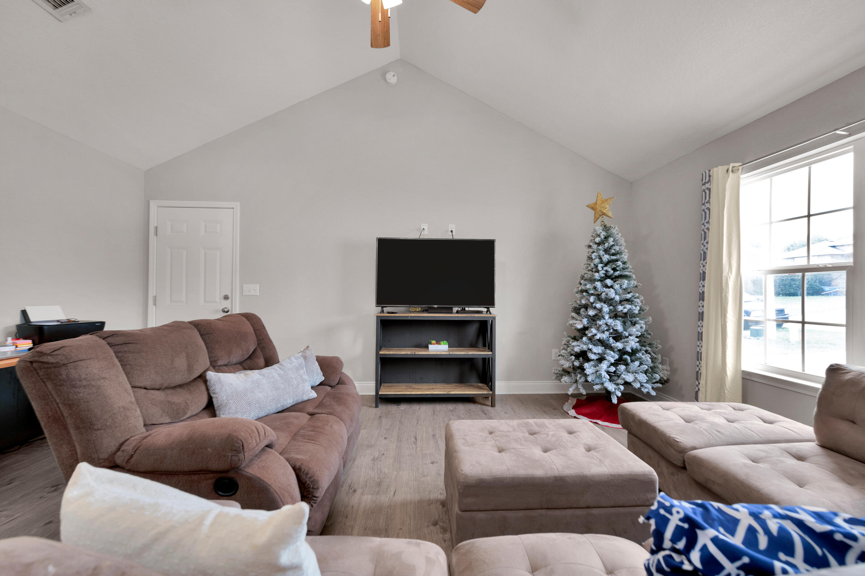 TRAILWOOD ESTATES - Residential