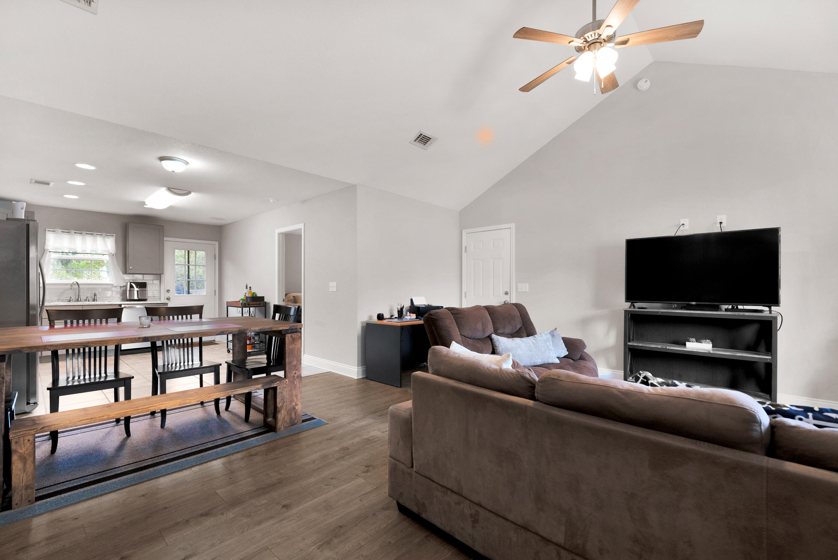 TRAILWOOD ESTATES - Residential