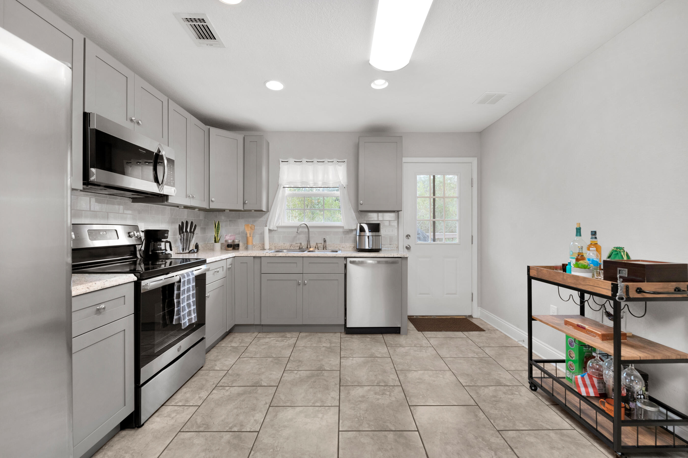 TRAILWOOD ESTATES - Residential