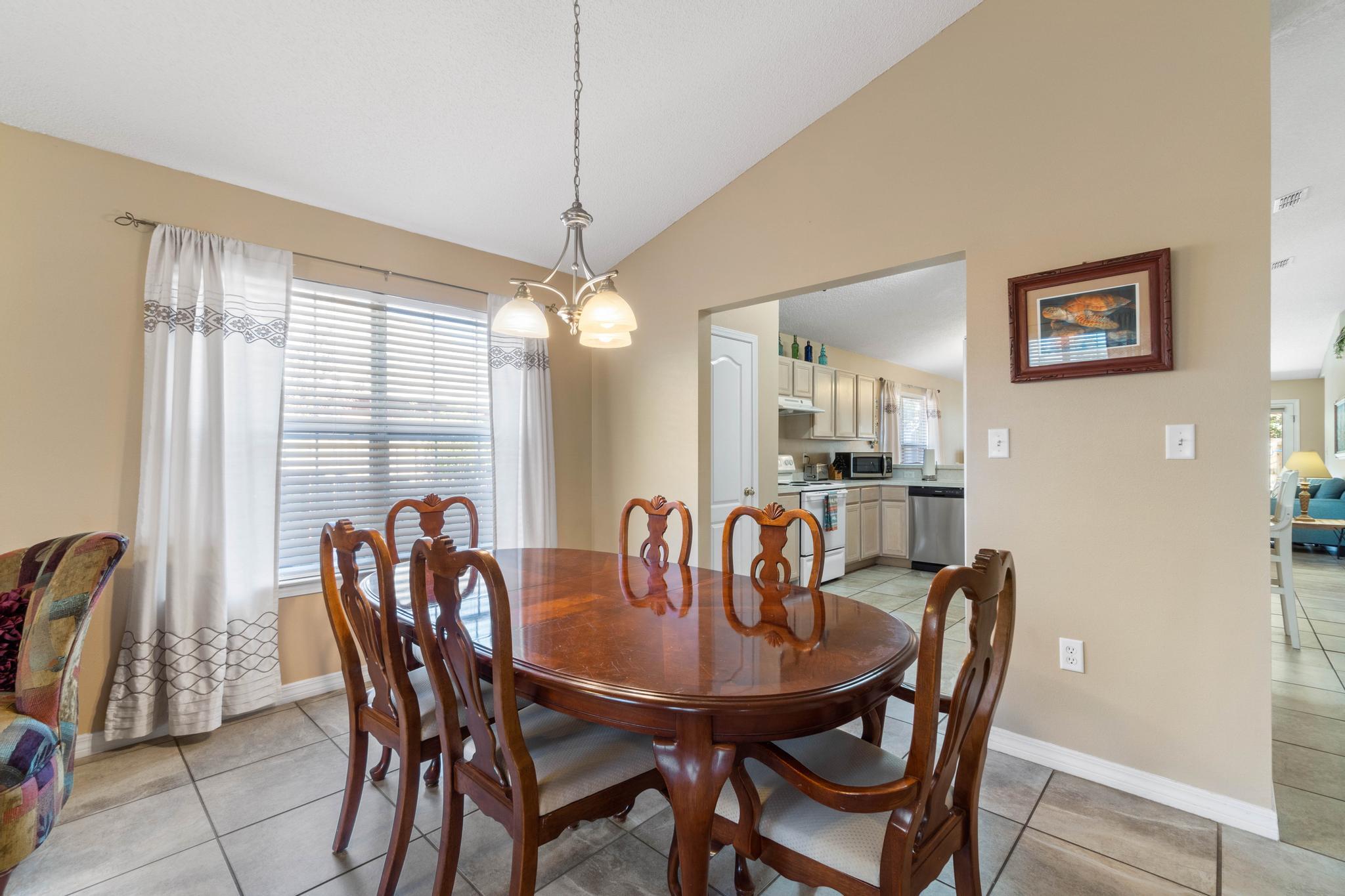 PARADISE RETREAT - Residential