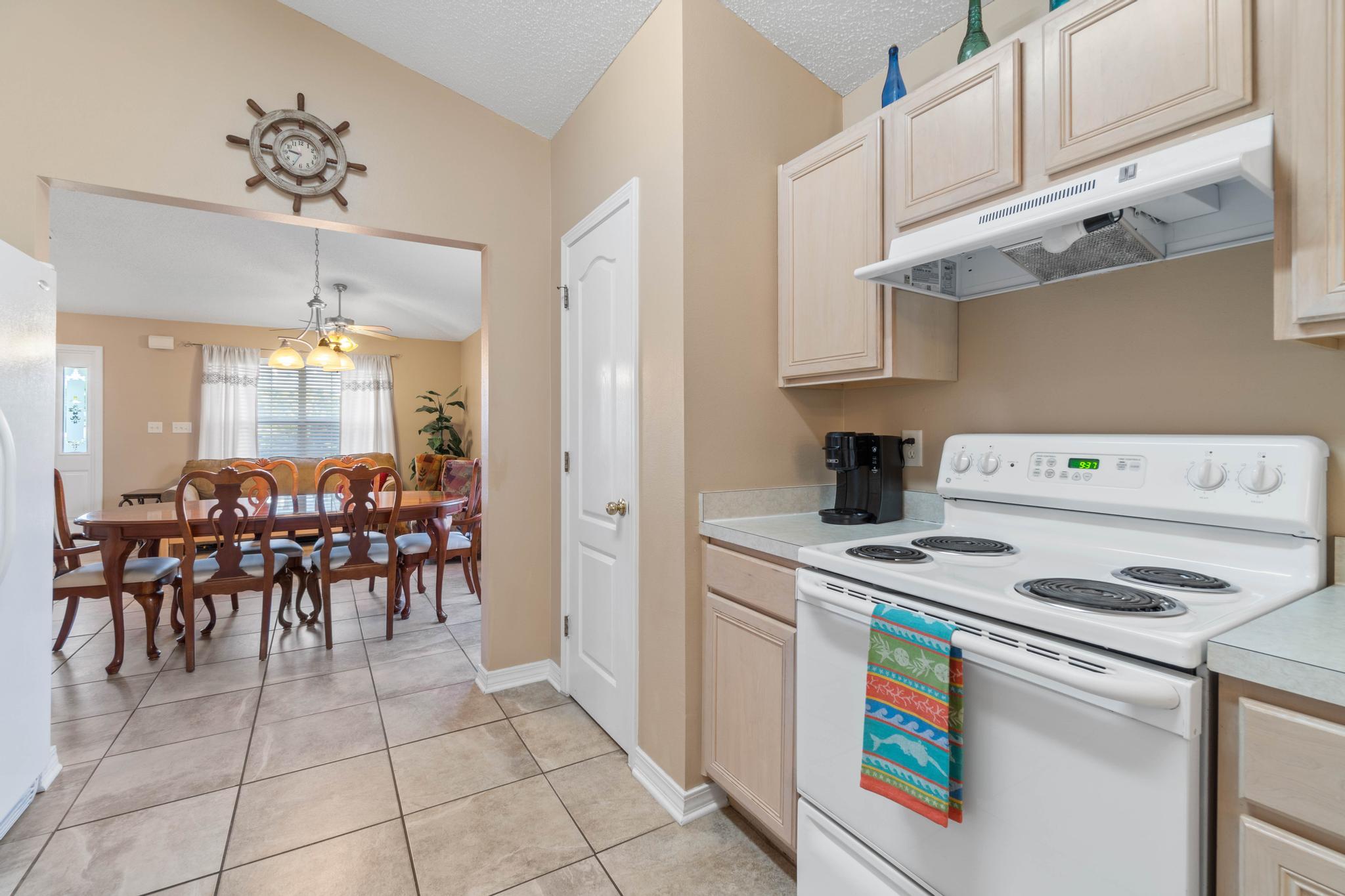 PARADISE RETREAT - Residential