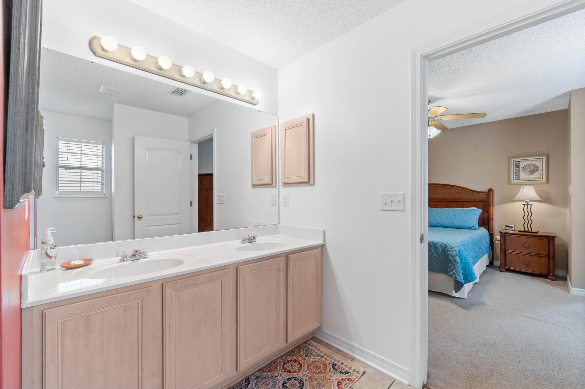 PARADISE RETREAT - Residential