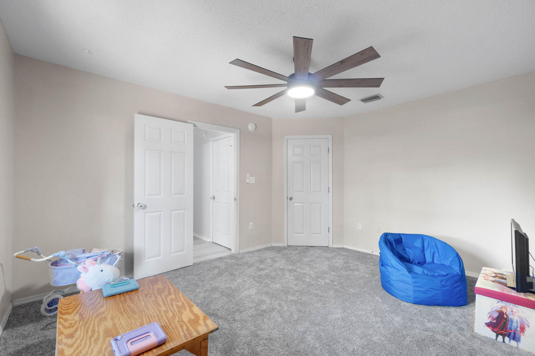 ROYAL OAKS S/D - Residential