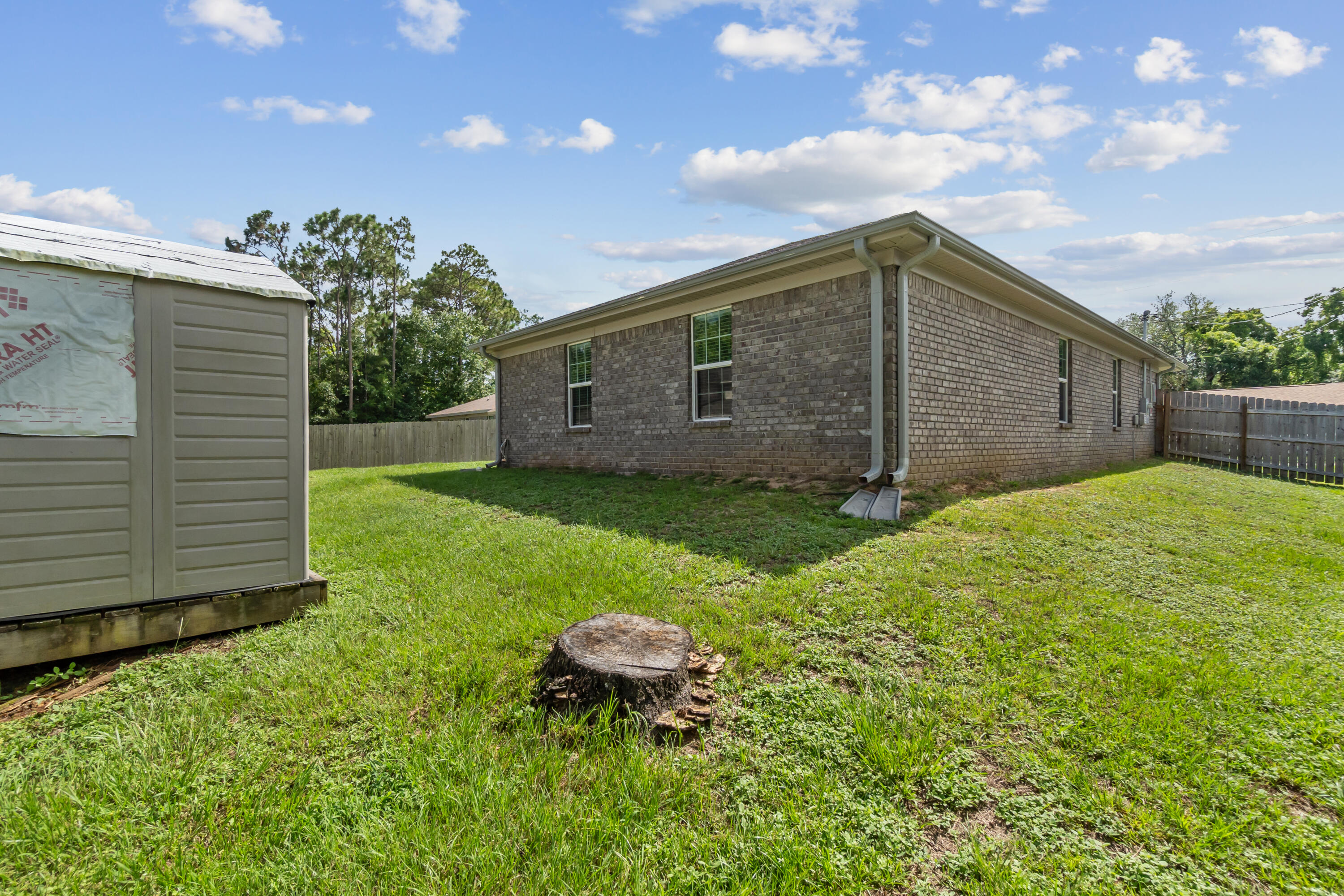 CRESCENT SHORES - Residential