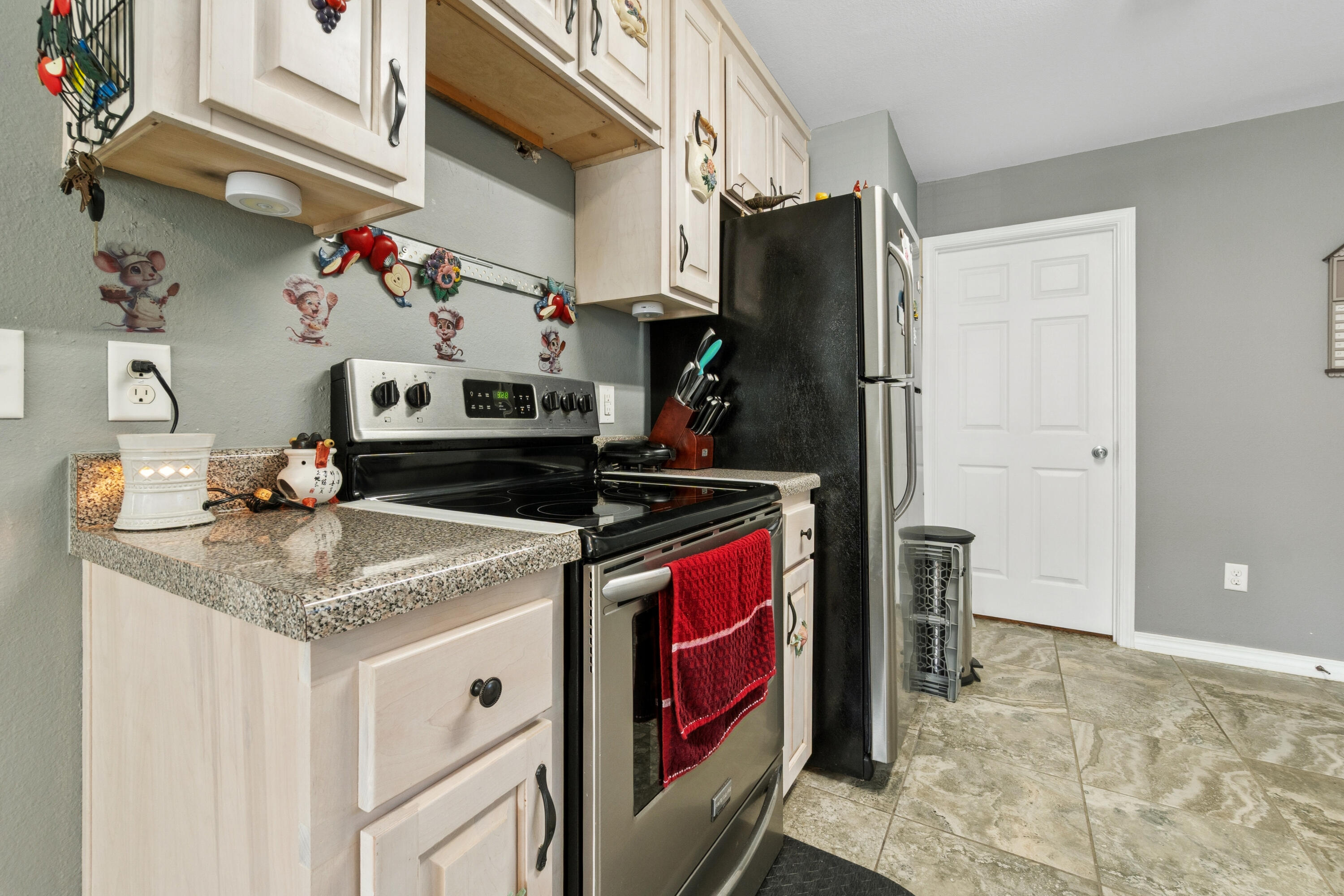 CRESCENT SHORES - Residential