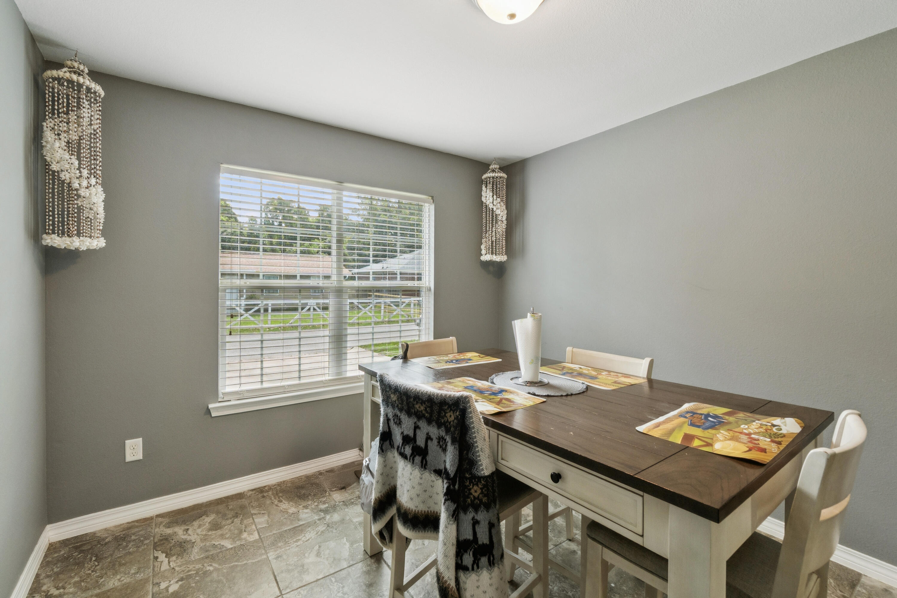 CRESCENT SHORES - Residential