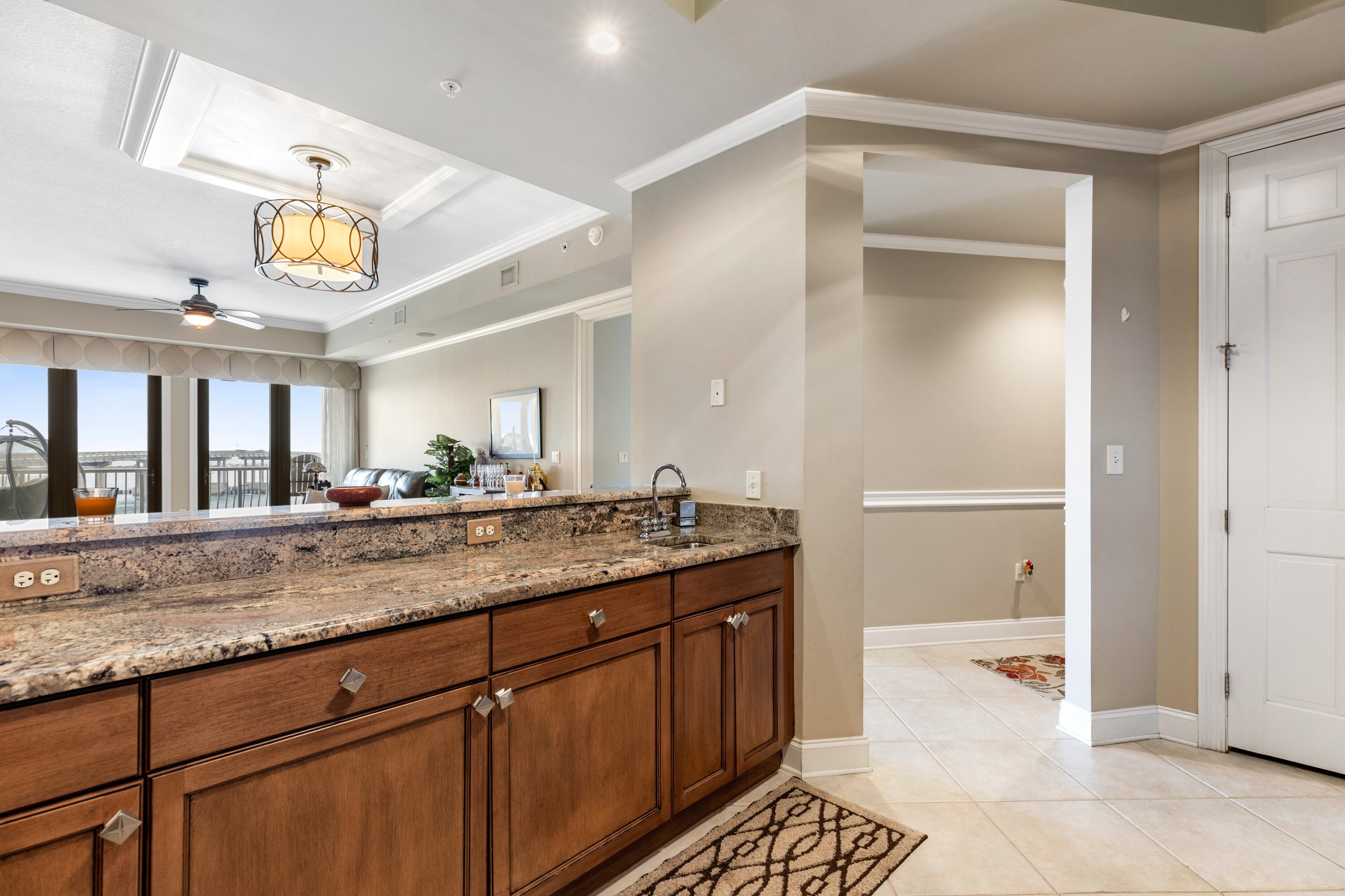 SIDES MORENO POINT WEST - Residential