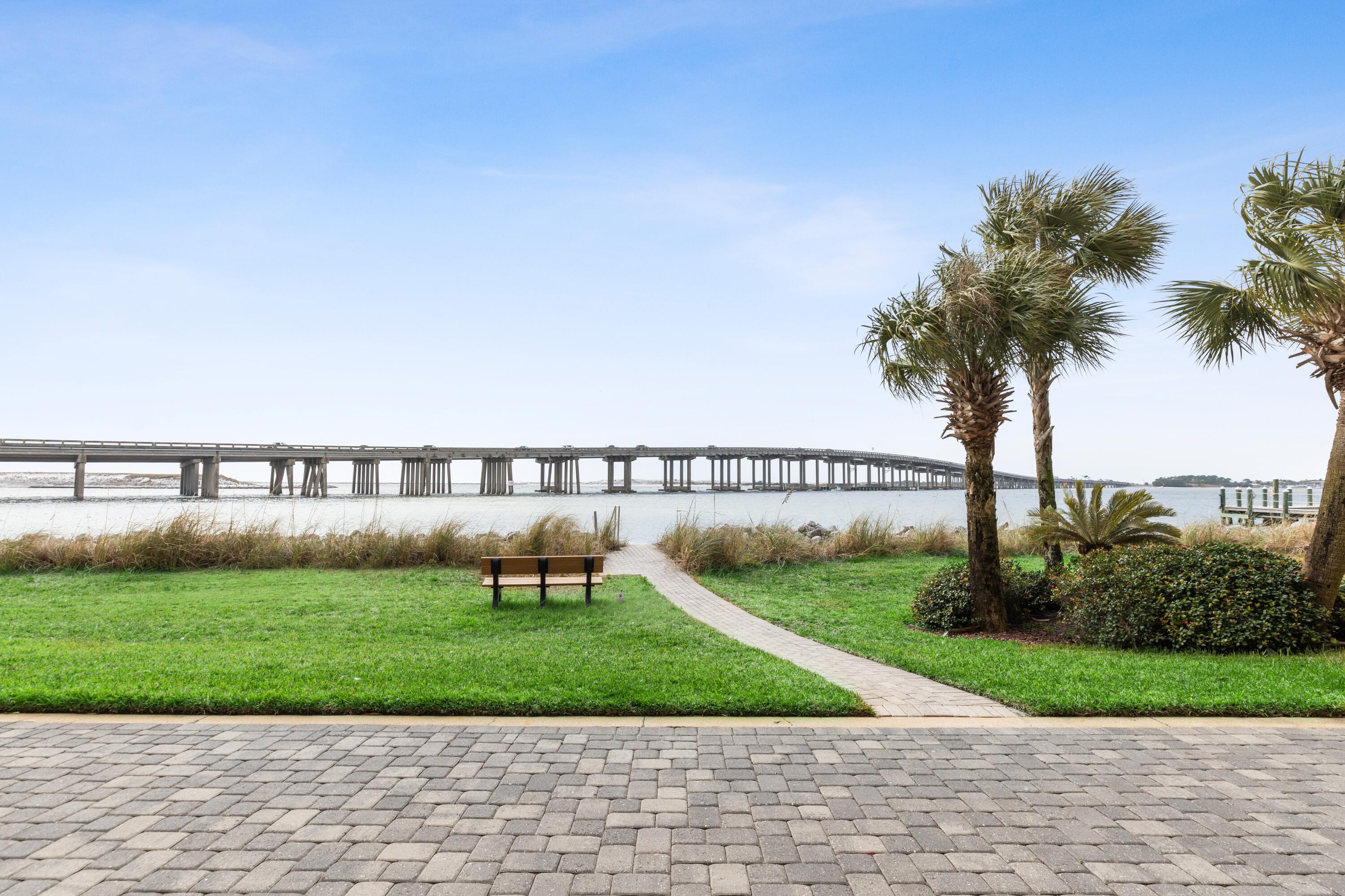 SIDES MORENO POINT WEST - Residential