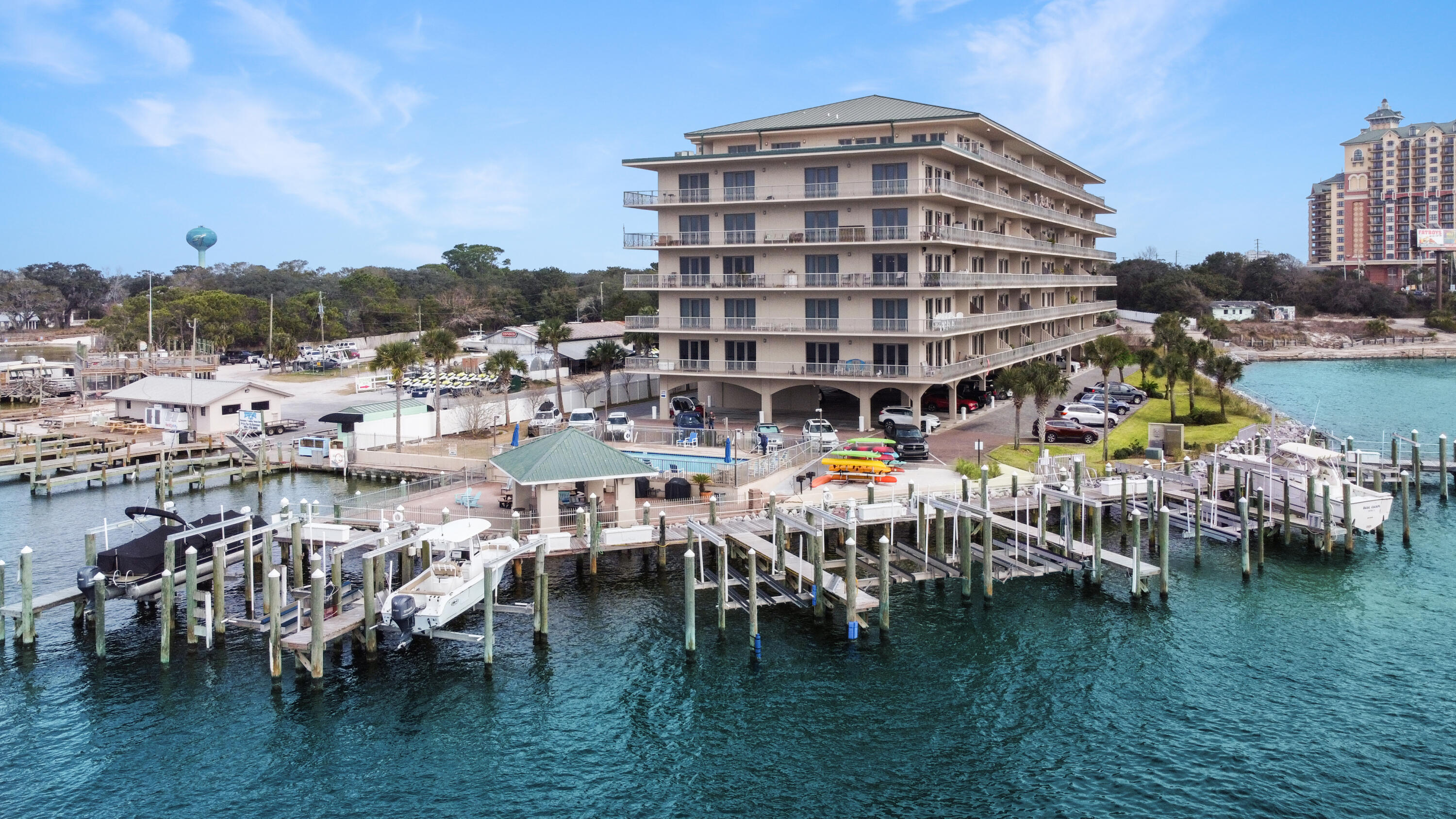 SIDES MORENO POINT WEST - Residential