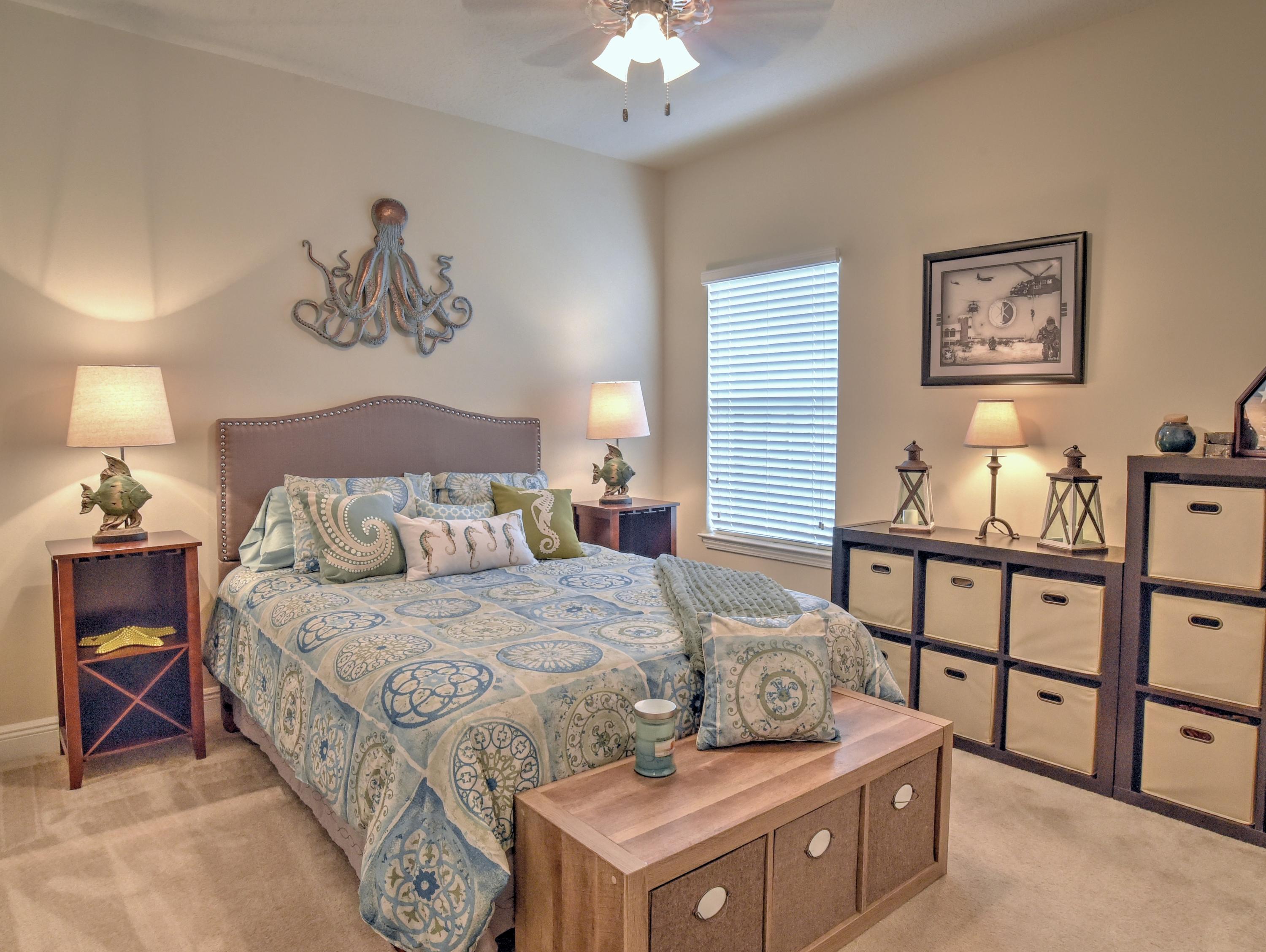 HAMMOCK BAY - Residential