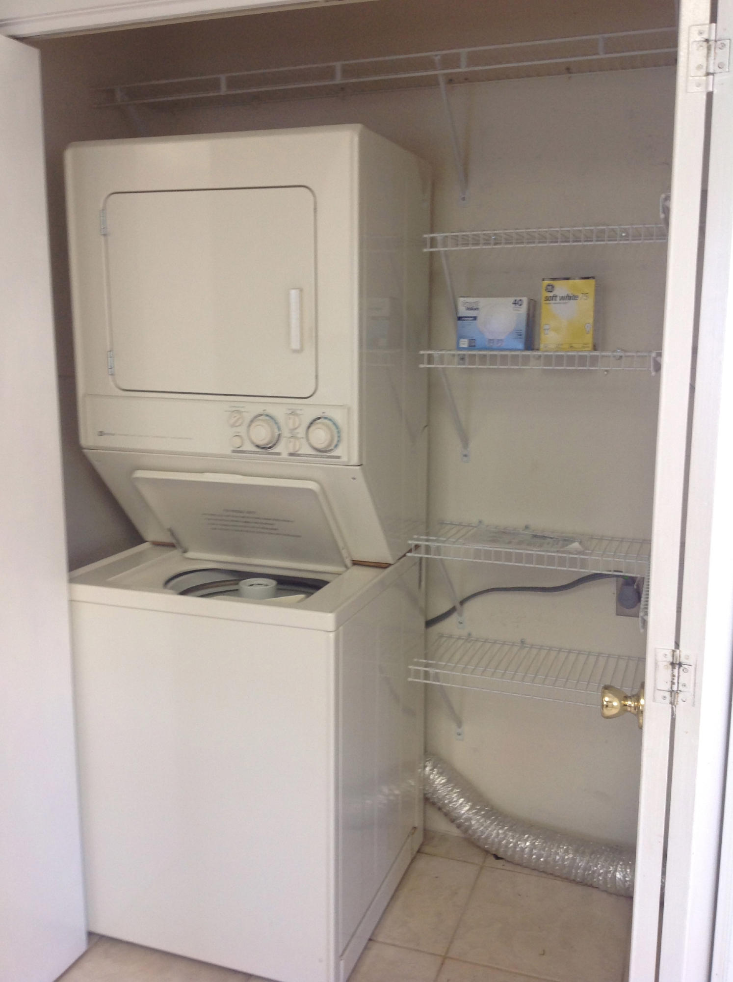 Parkwood Circle @ Bluewater Bay - Residential