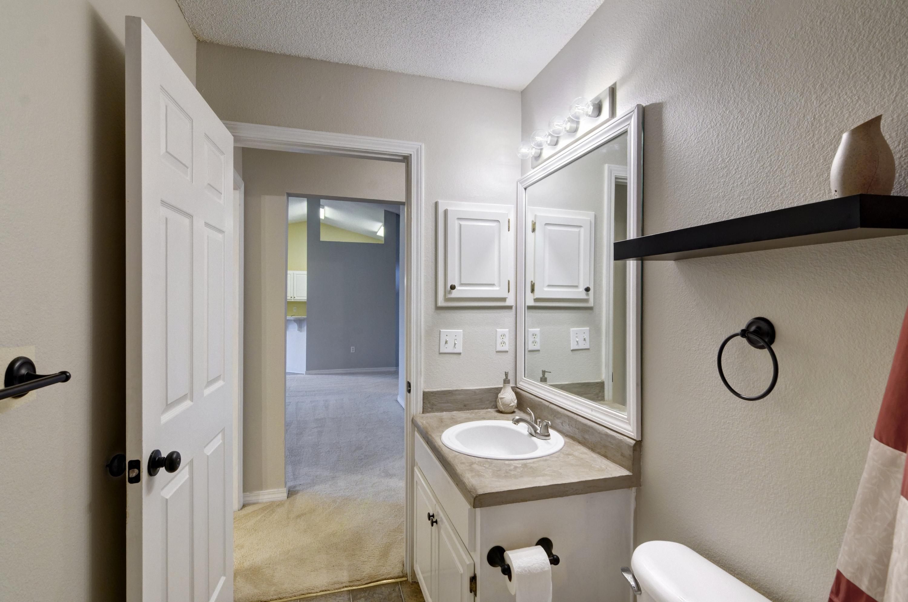 HAMPTON RIDGE ESTATES - Residential