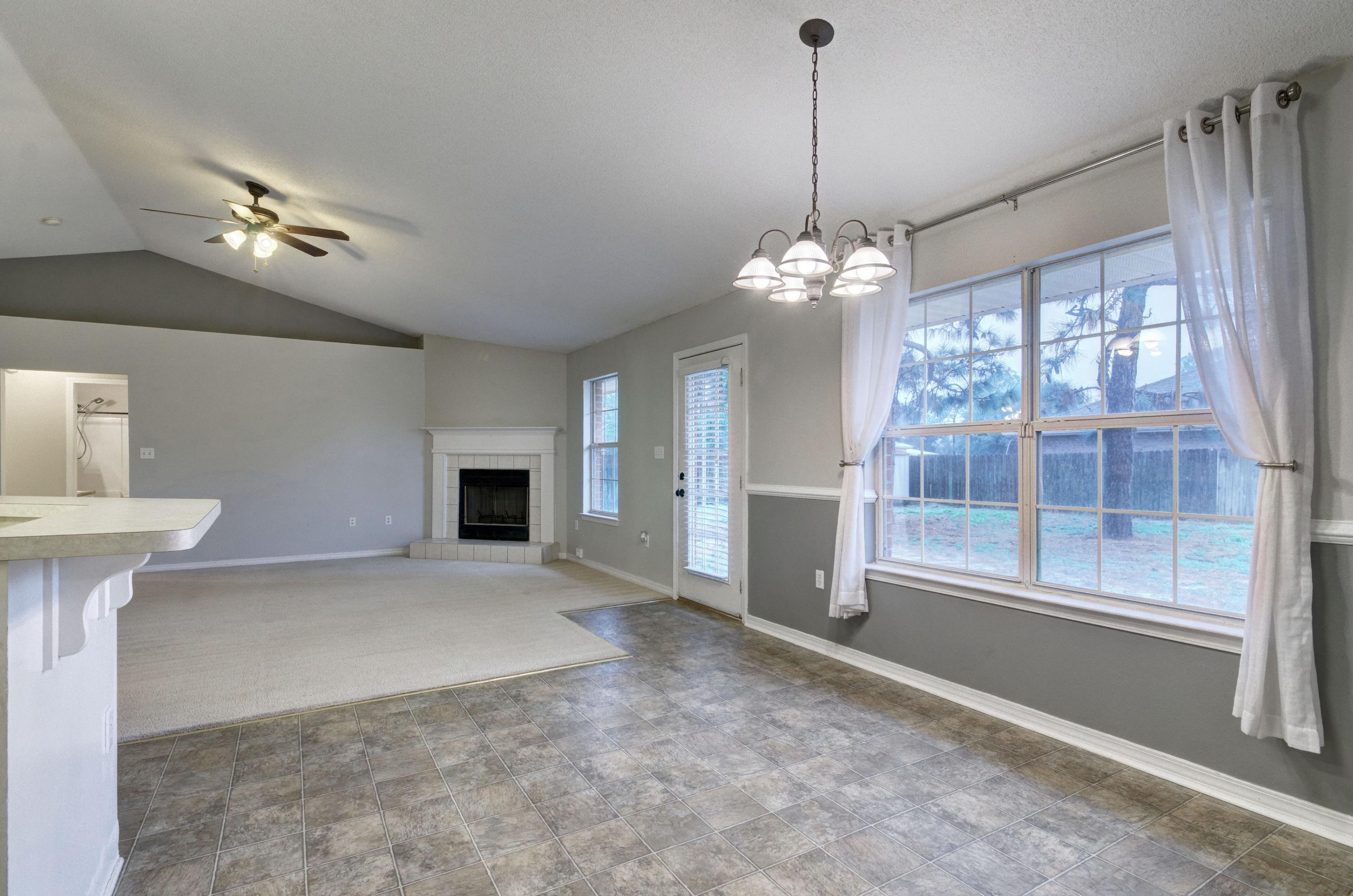 HAMPTON RIDGE ESTATES - Residential