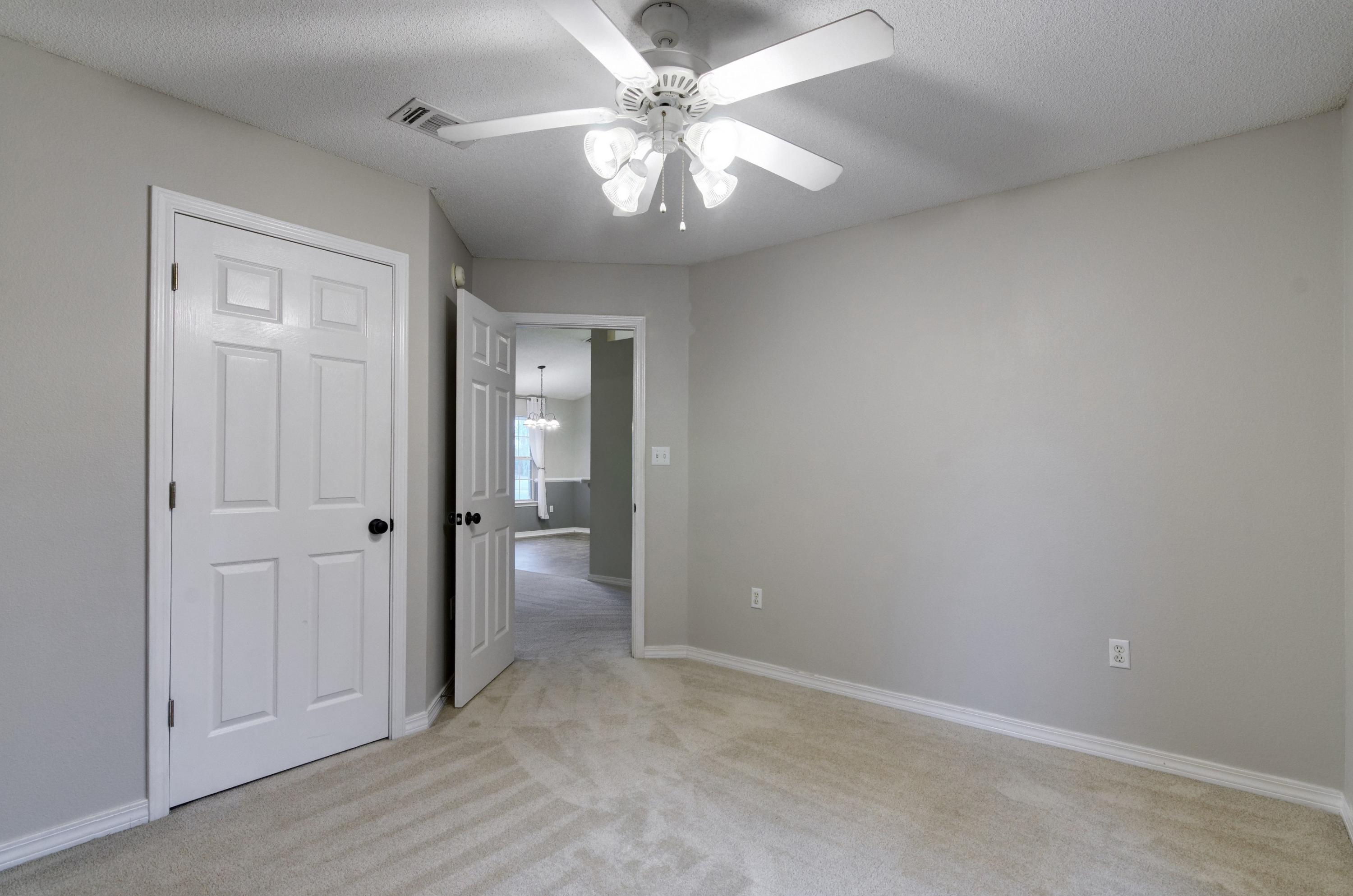 HAMPTON RIDGE ESTATES - Residential