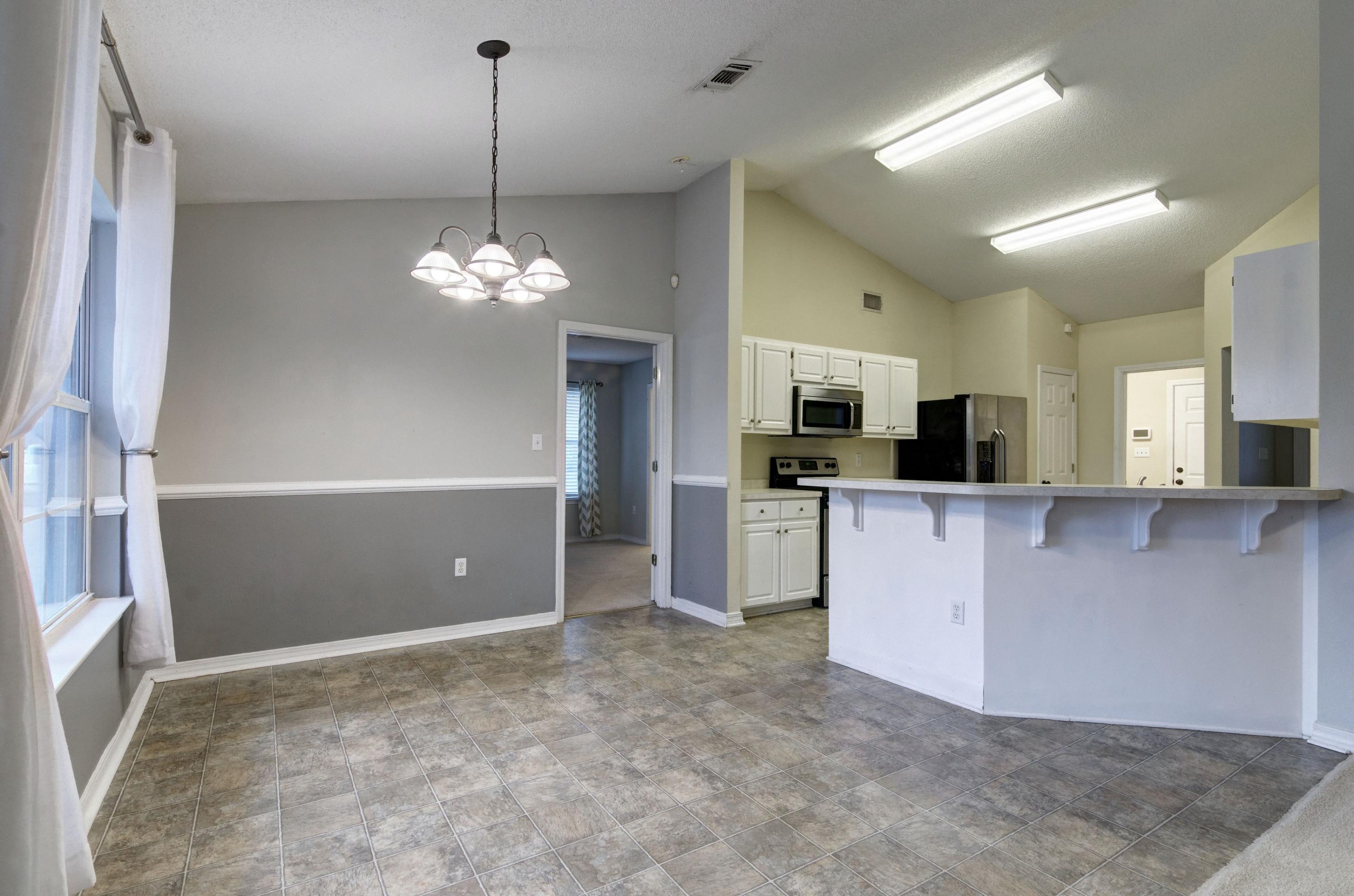 HAMPTON RIDGE ESTATES - Residential