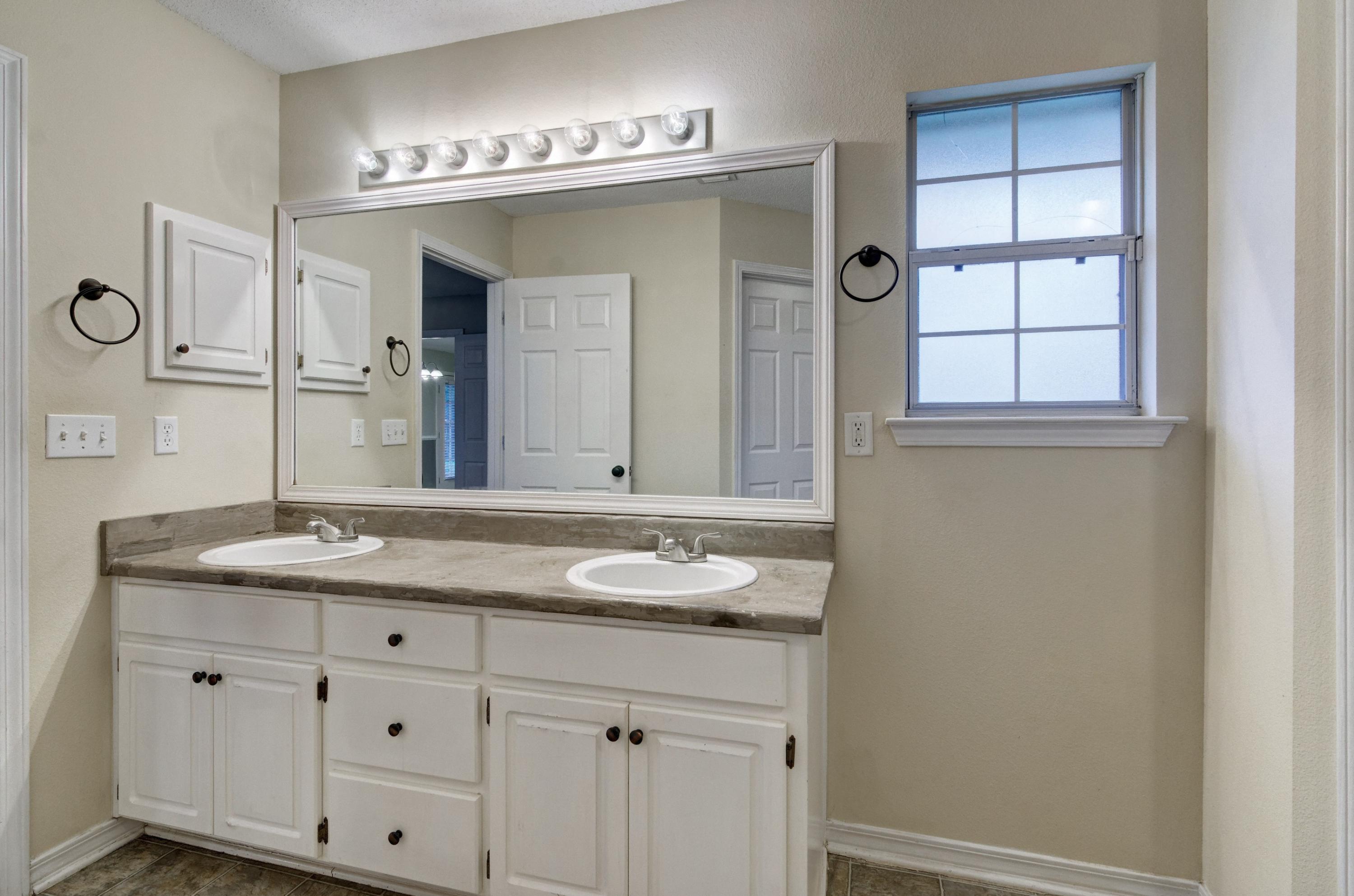 HAMPTON RIDGE ESTATES - Residential