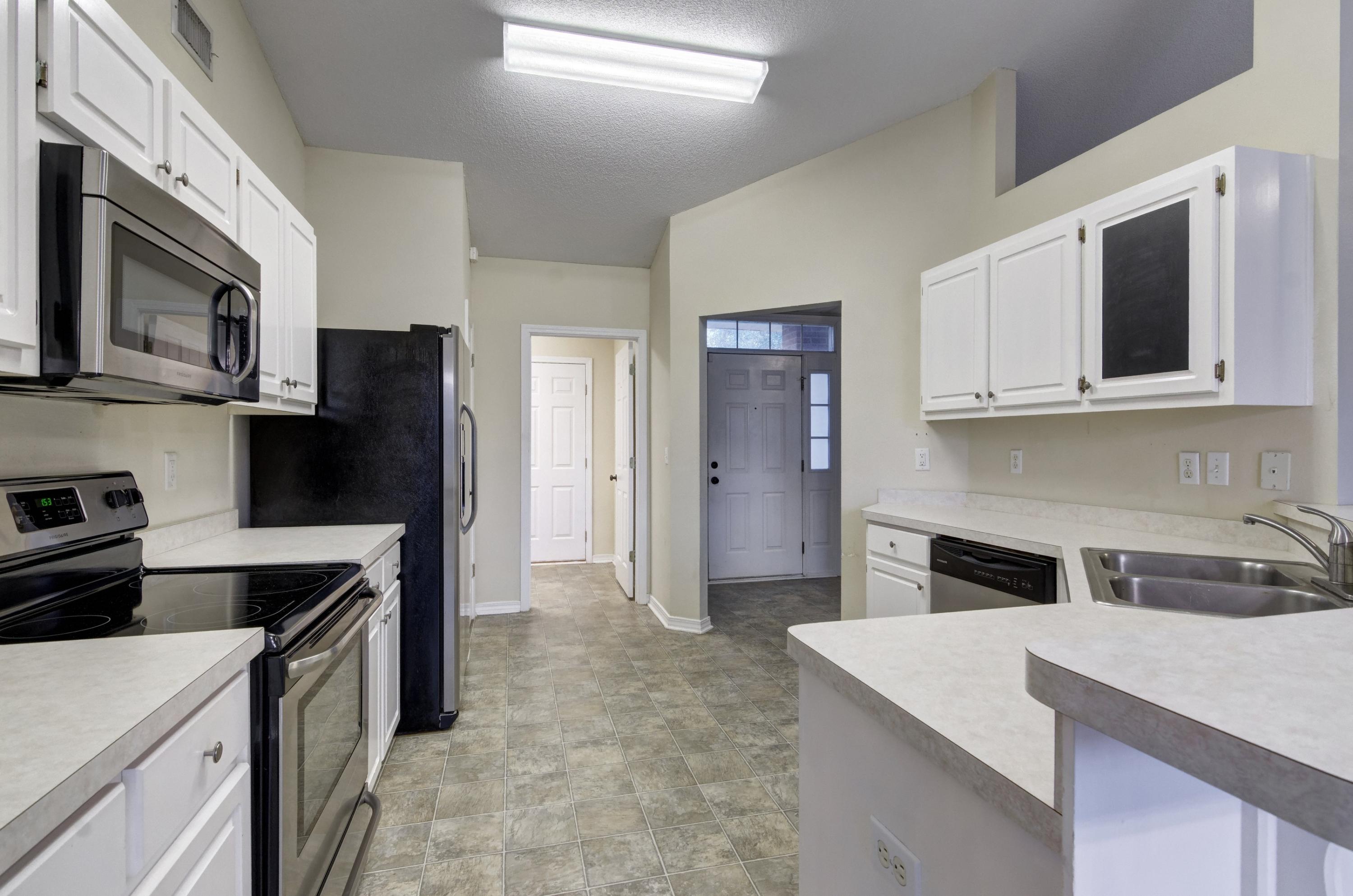 HAMPTON RIDGE ESTATES - Residential