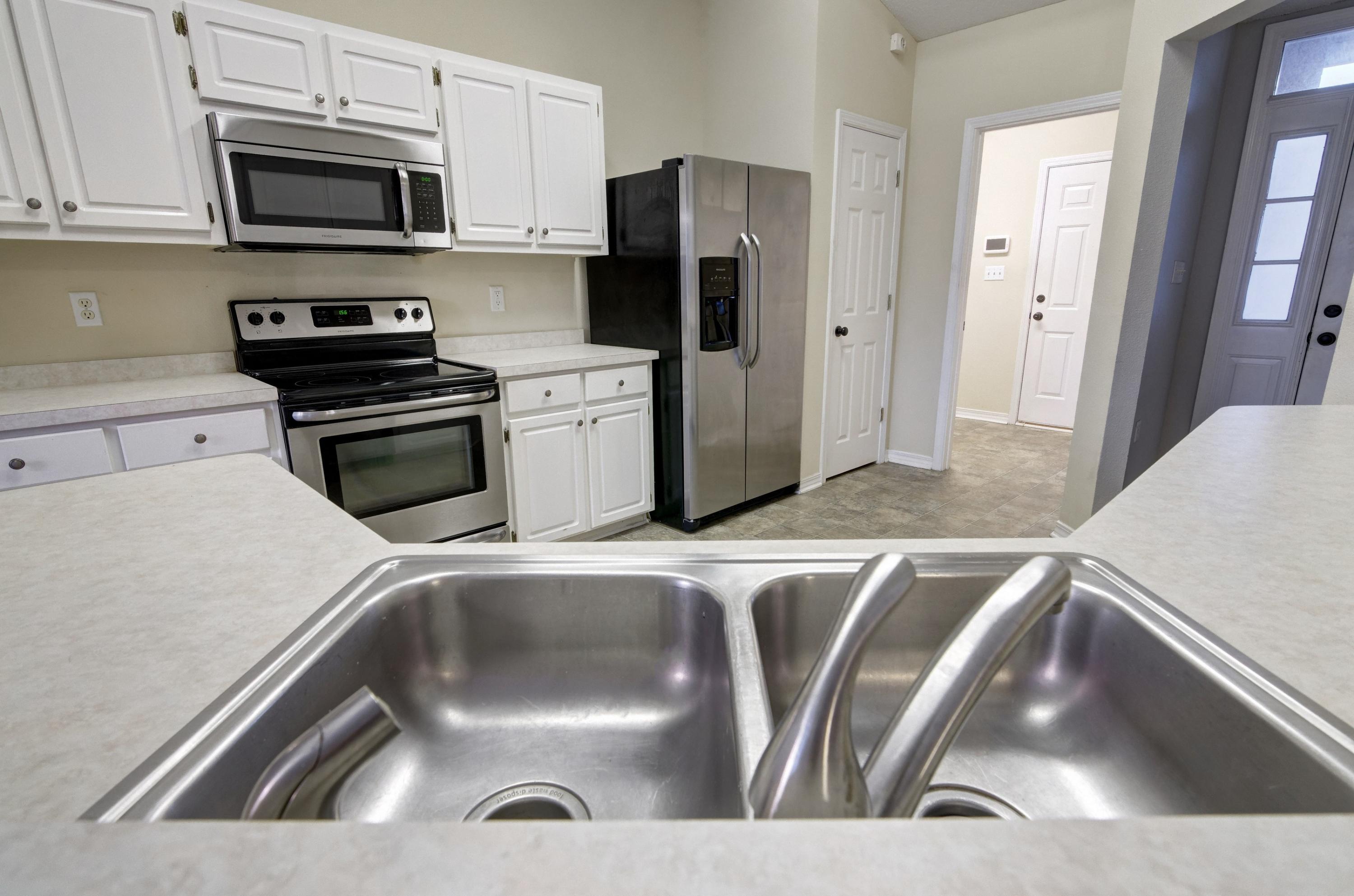 HAMPTON RIDGE ESTATES - Residential