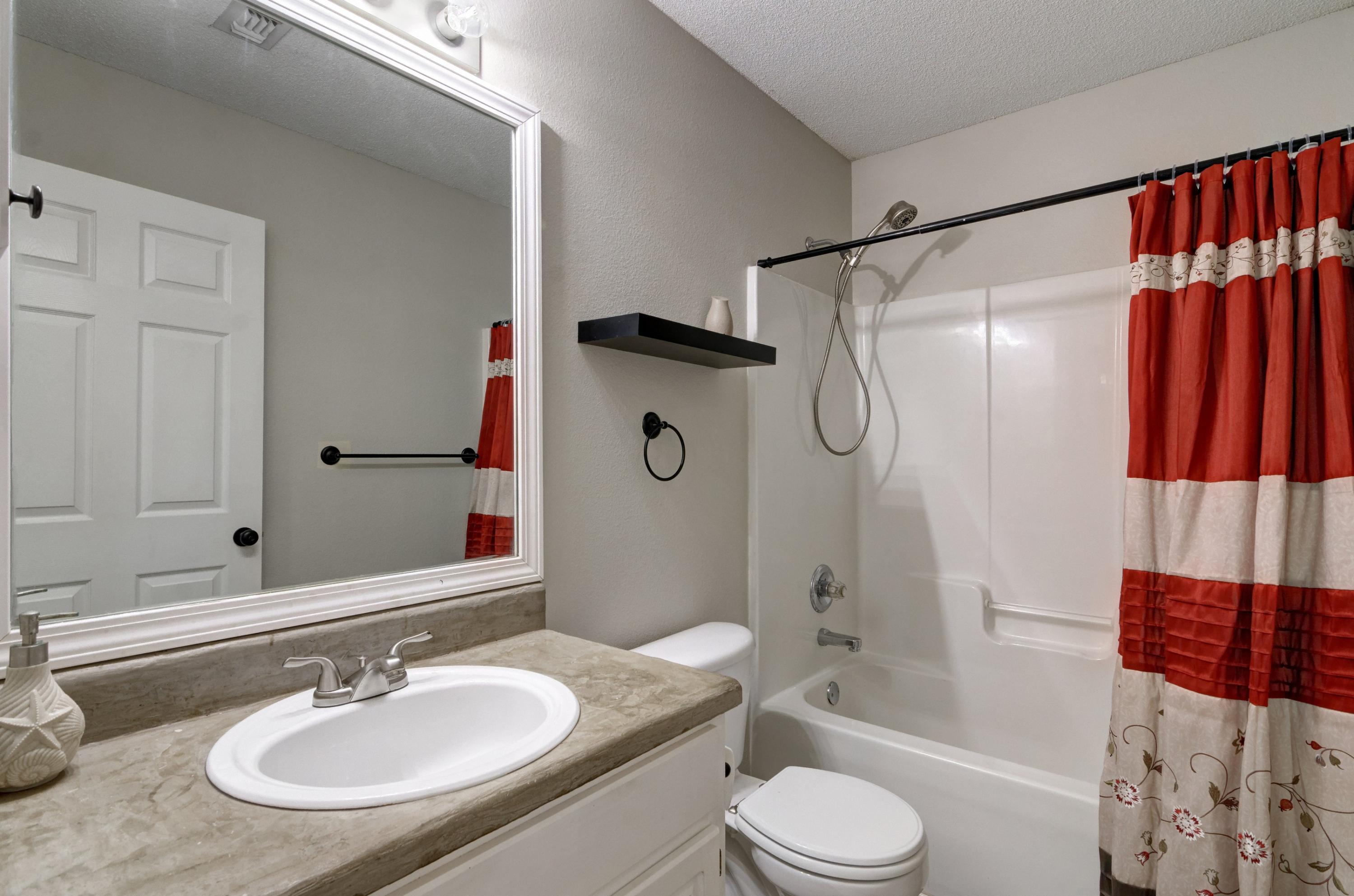 HAMPTON RIDGE ESTATES - Residential