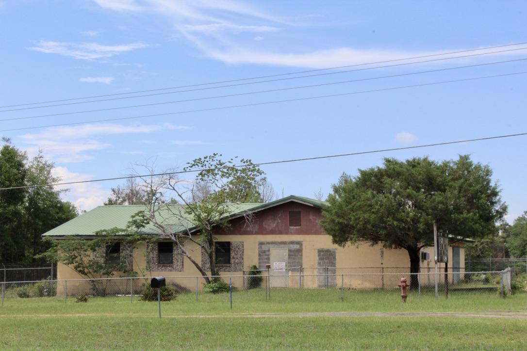 Commercial building just West of Defuniak springs. Located n the Opportunity Zone. Demand for a commercial building is high and supply is very low. Zoning allows for Neighborhood commercial that includes but is not limited to offices, professional offices & services, retail stores, light mechanical repair shops , farm & garden supply and cafes.