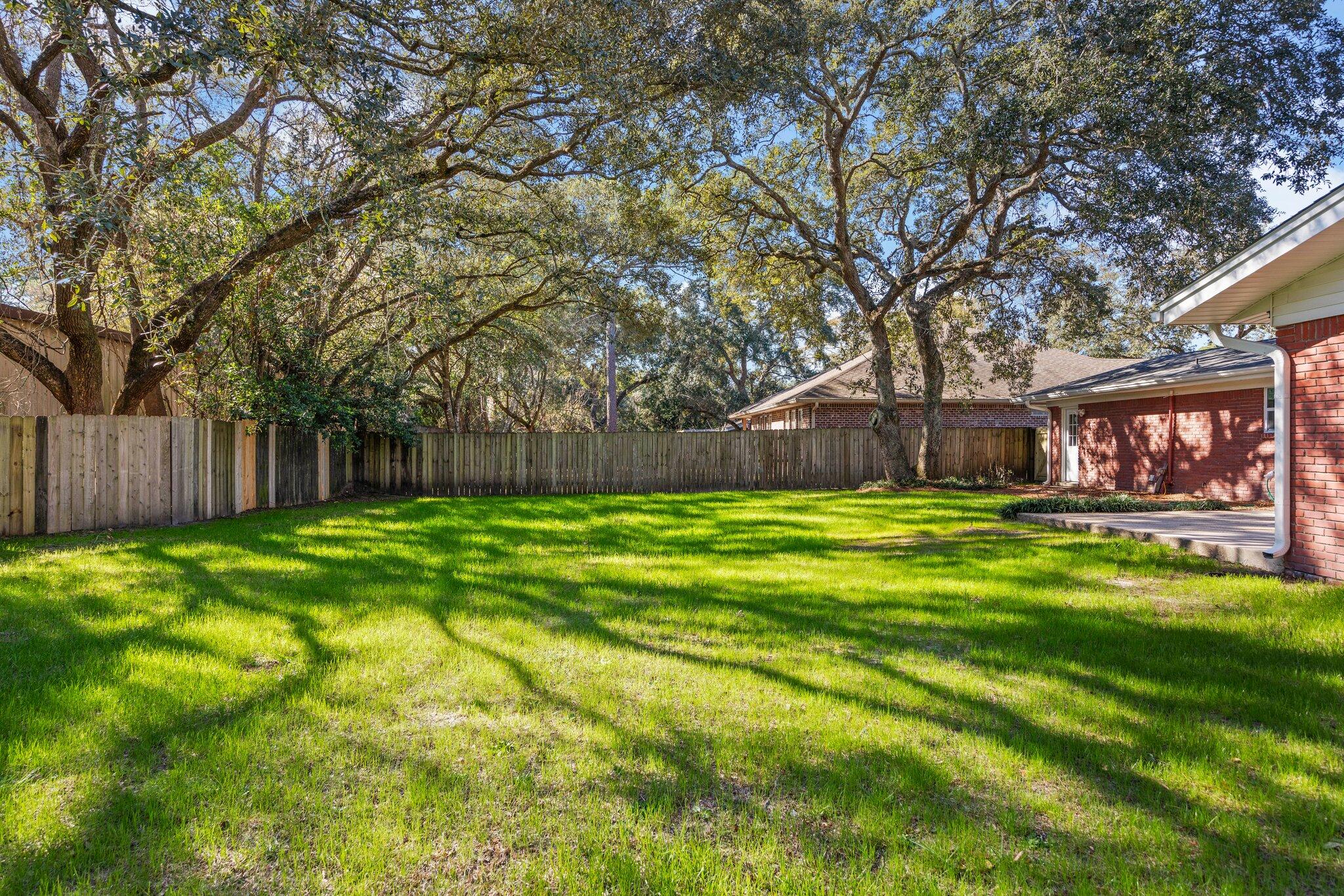 GREEN ACRES - Residential