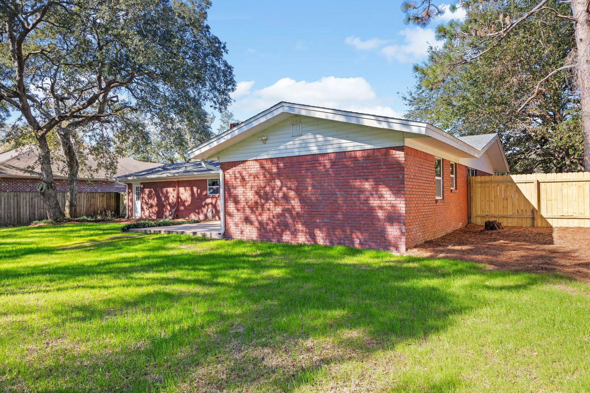 GREEN ACRES - Residential