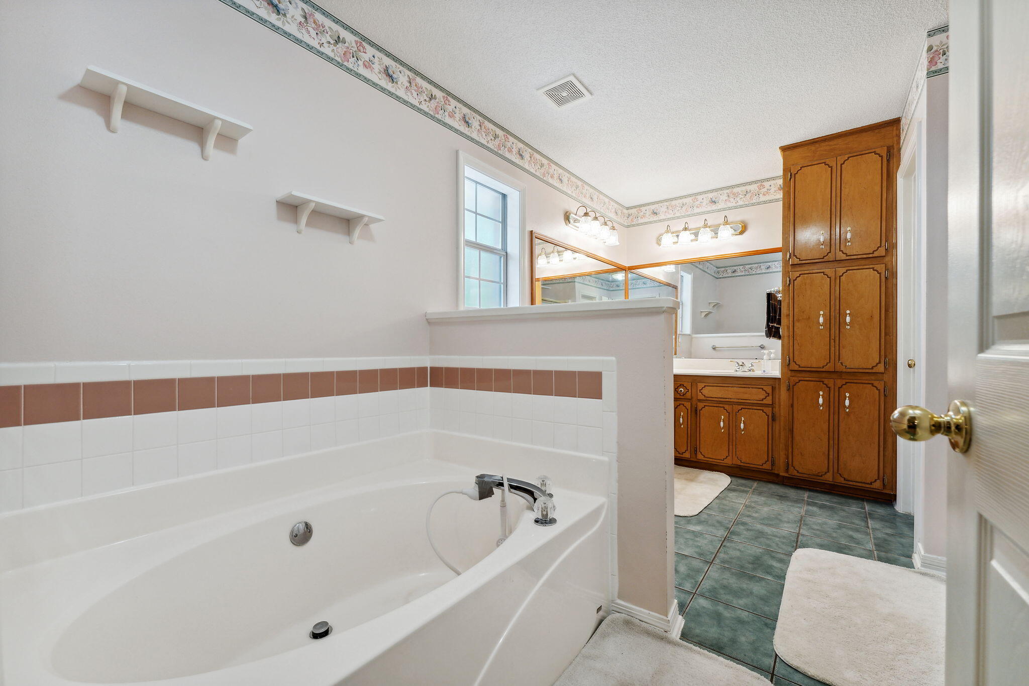 Lagrange Shores - Residential