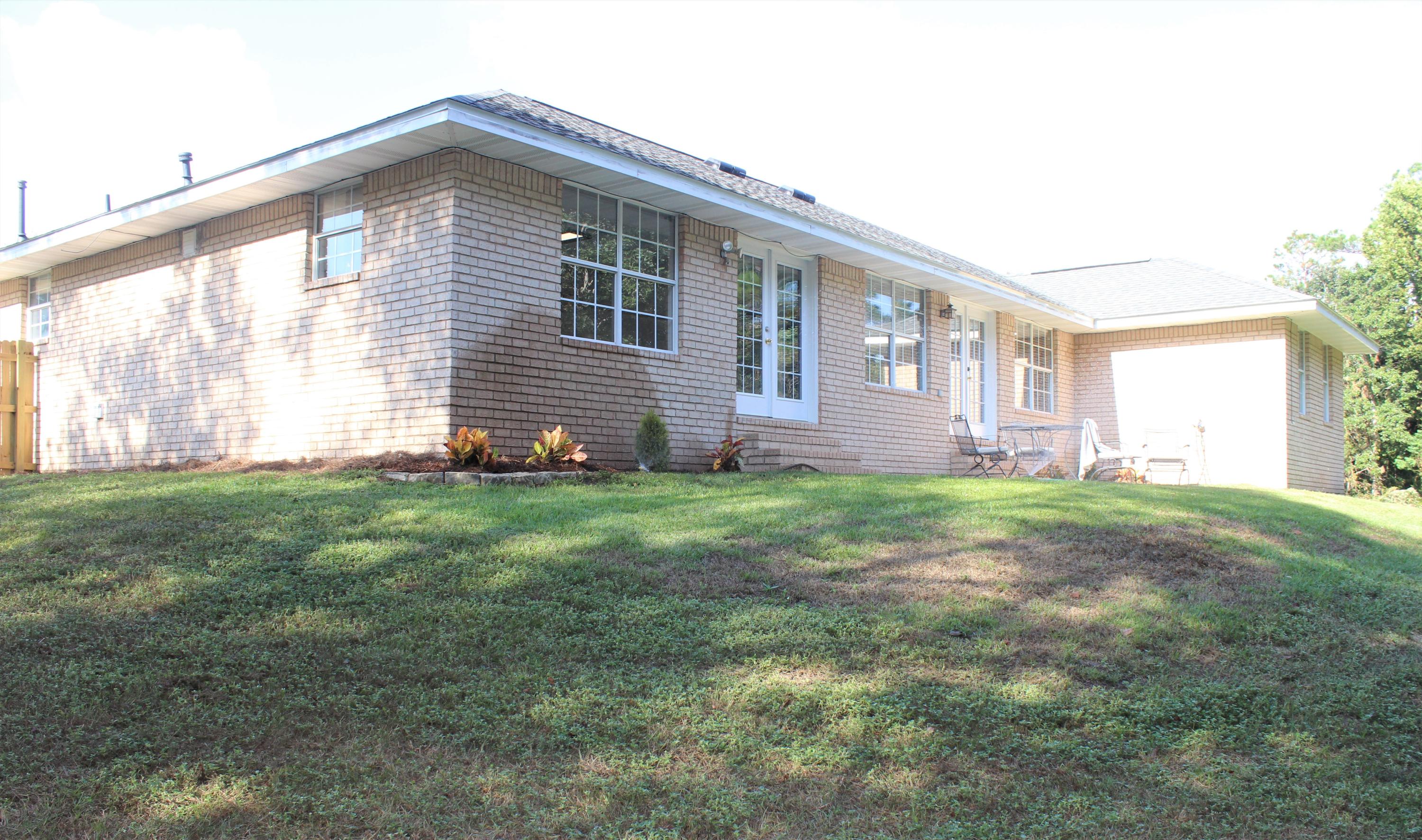 CHEROKEE BEND S/D - Residential