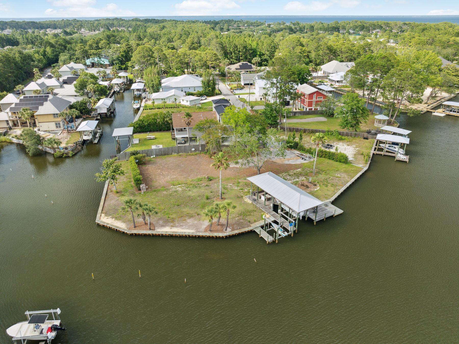 HIDDEN HARBOR ESTATES - Land