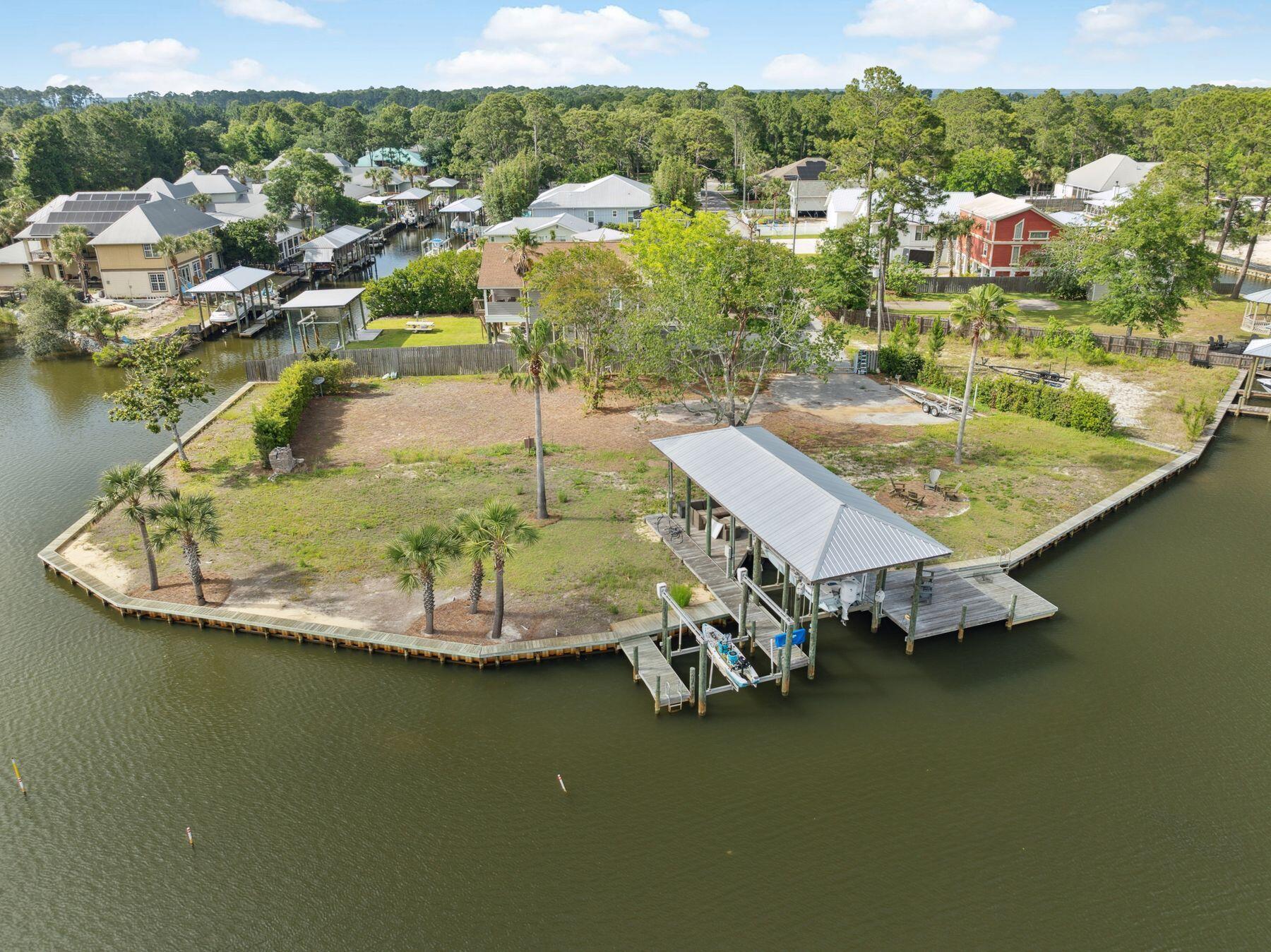HIDDEN HARBOR ESTATES - Land