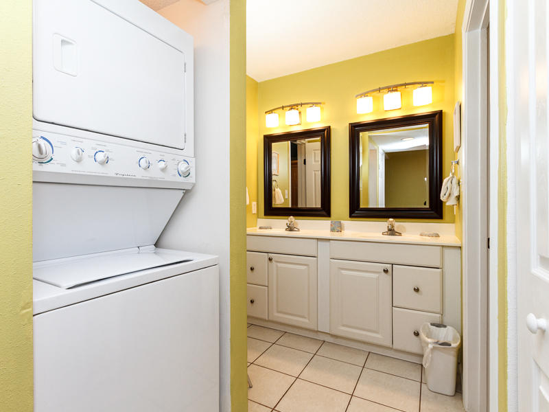 EMERALD TOWERS WEST CONDO - Residential