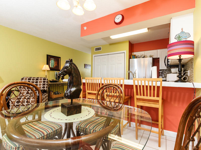 EMERALD TOWERS WEST CONDO - Residential