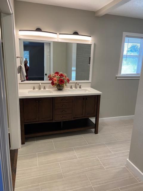 Country Club Est 1st lot 24 blk J - Residential