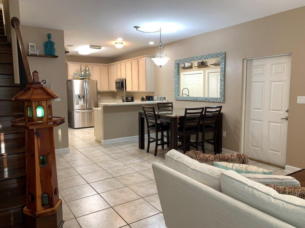 Miramar Palms - Residential