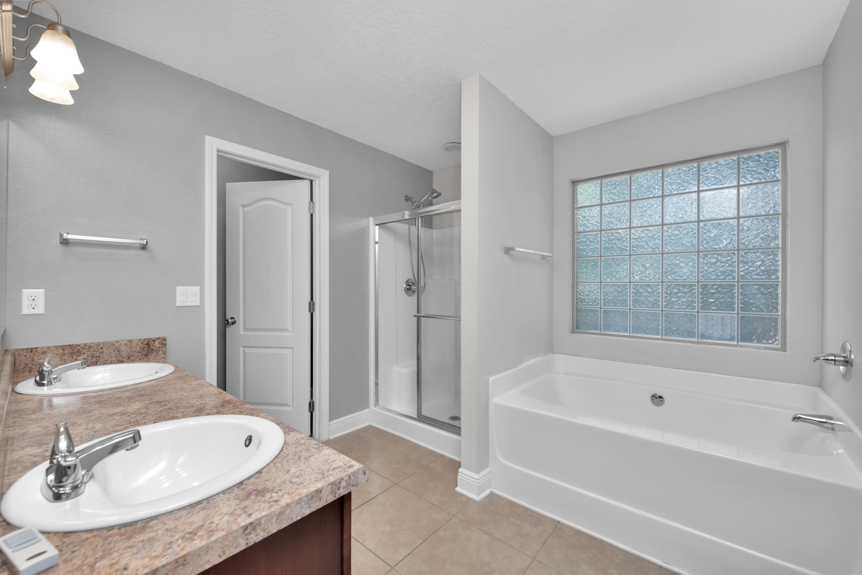 DUGGAN POND ESTATES - Residential