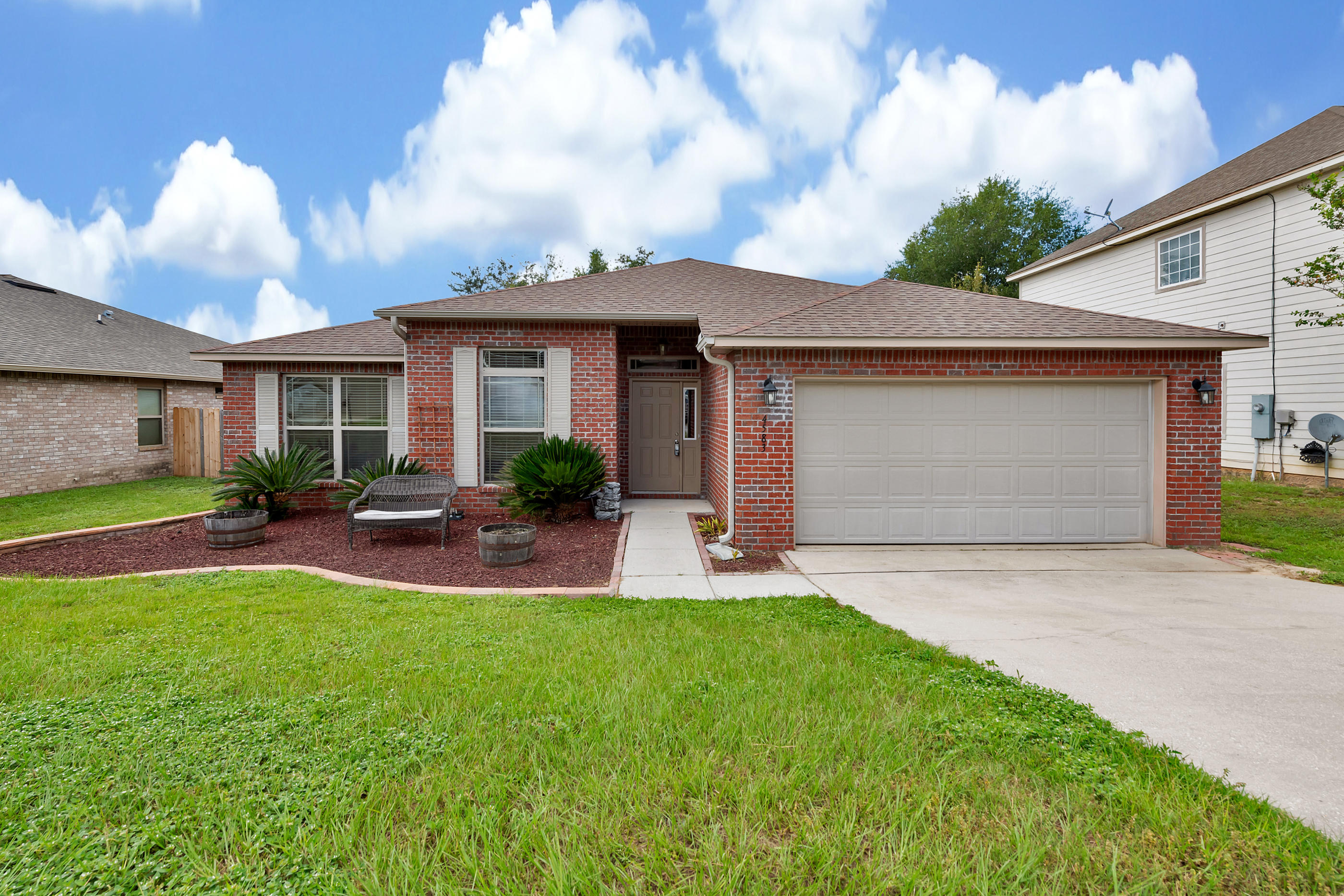 DUGGAN POND ESTATES - Residential