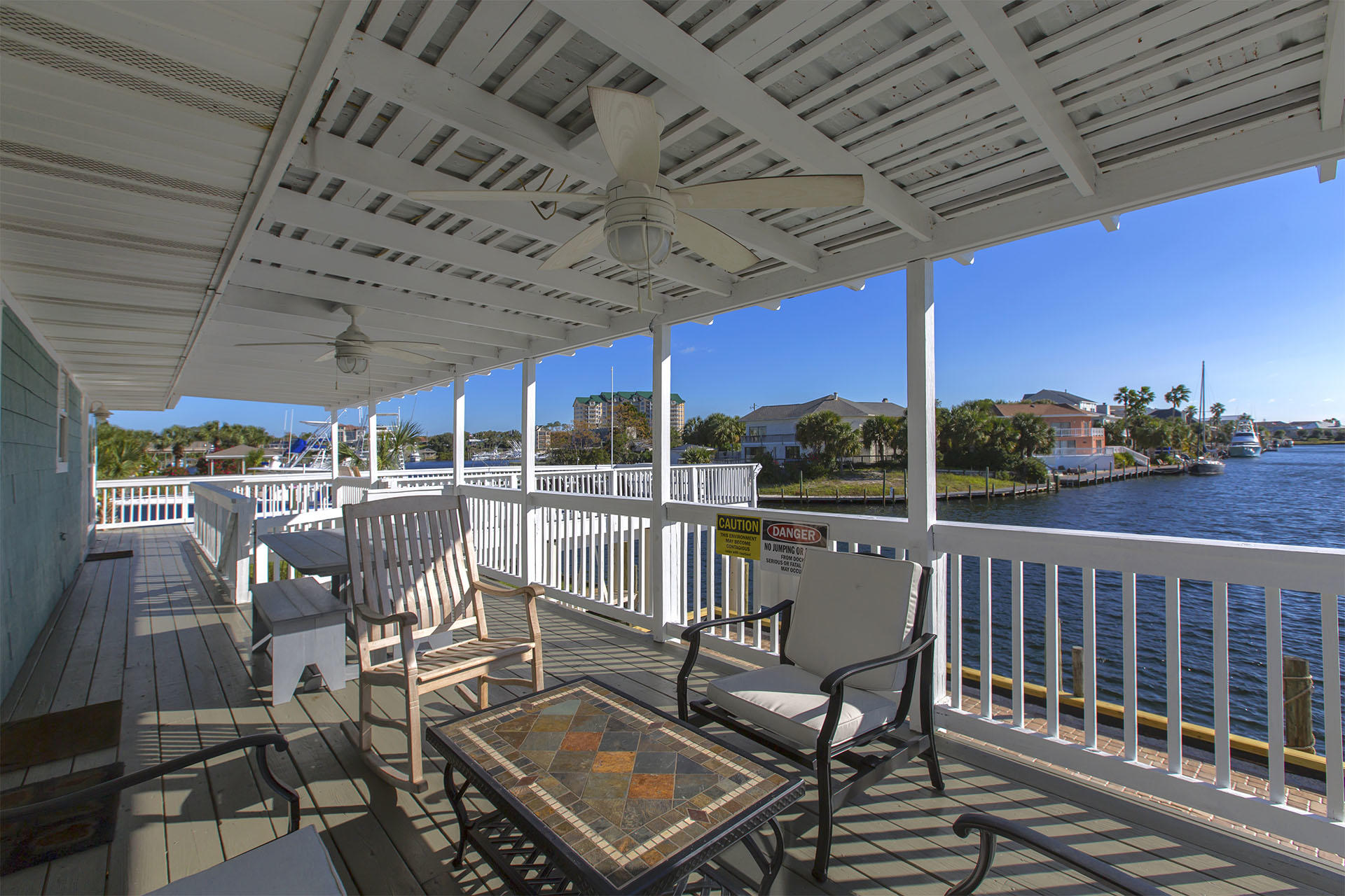 HOLIDAY ISLE - Residential